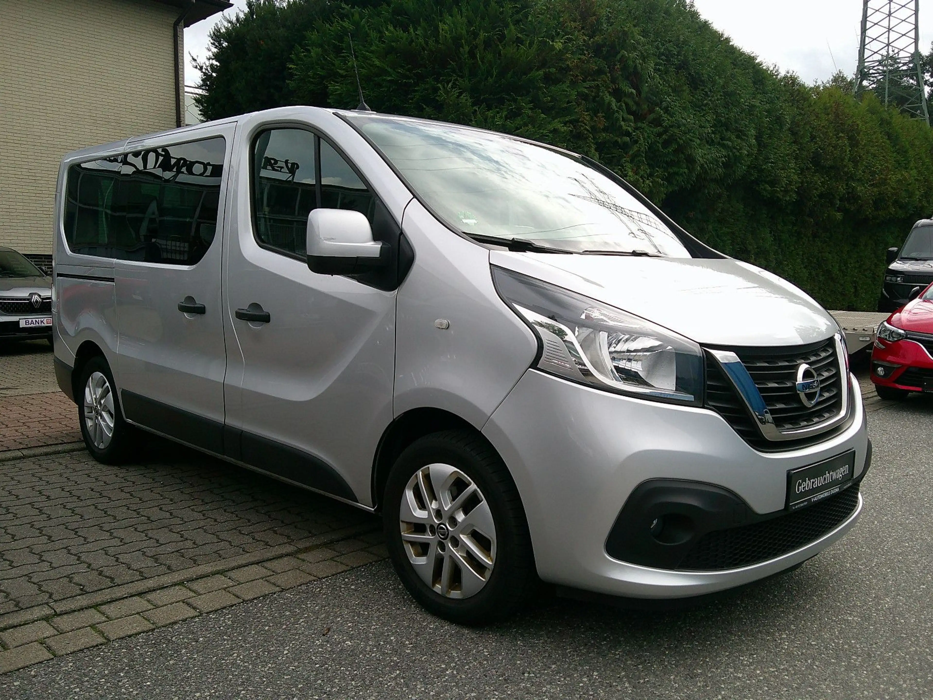 Nissan NV300 Kombi L1H1 2,7t PREMIUM 2.0 — photo 3