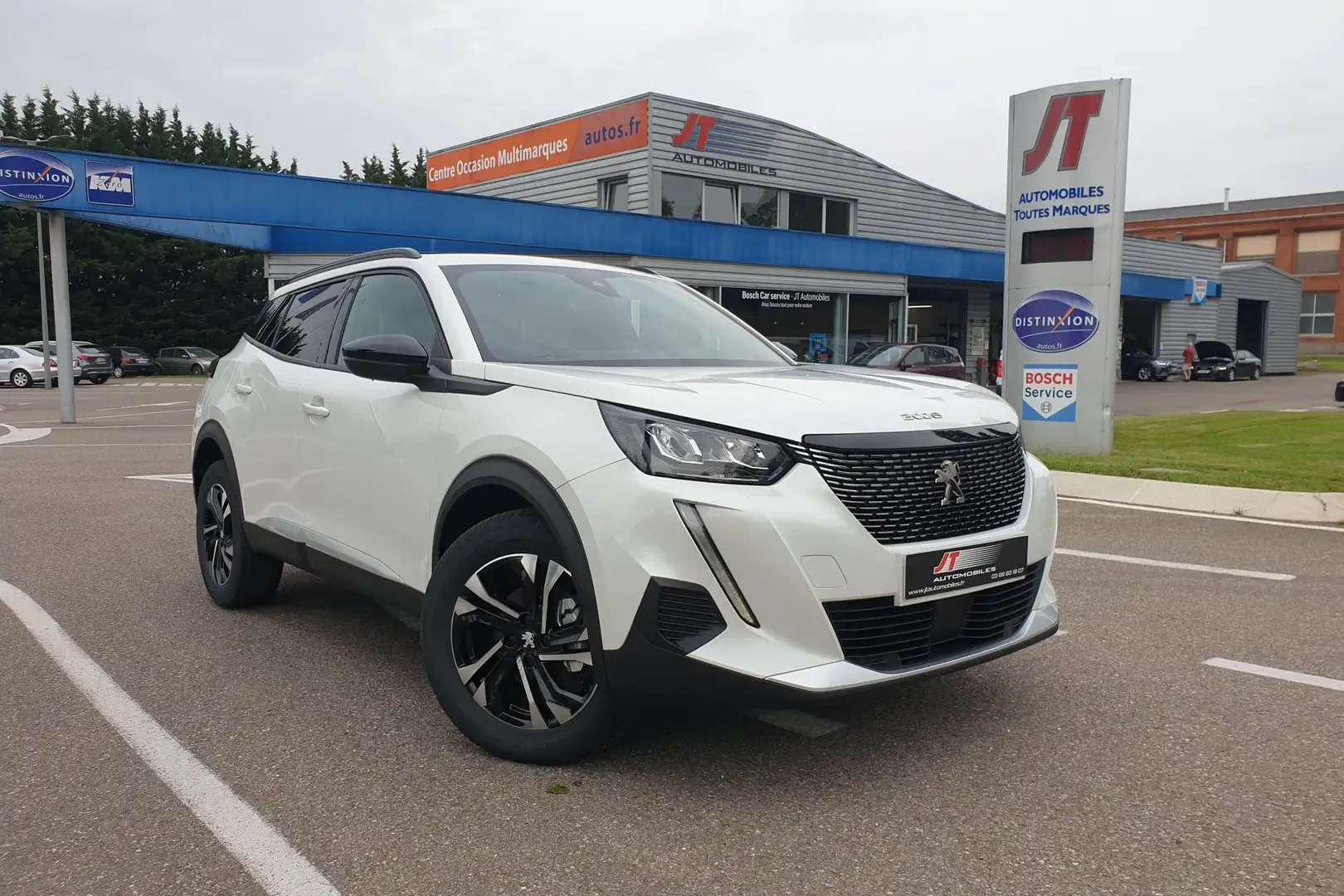 Peugeot 2008 1.2i PureTech 12V S\u0026S - 130 - BV EAT8  Allure Blanc - 1