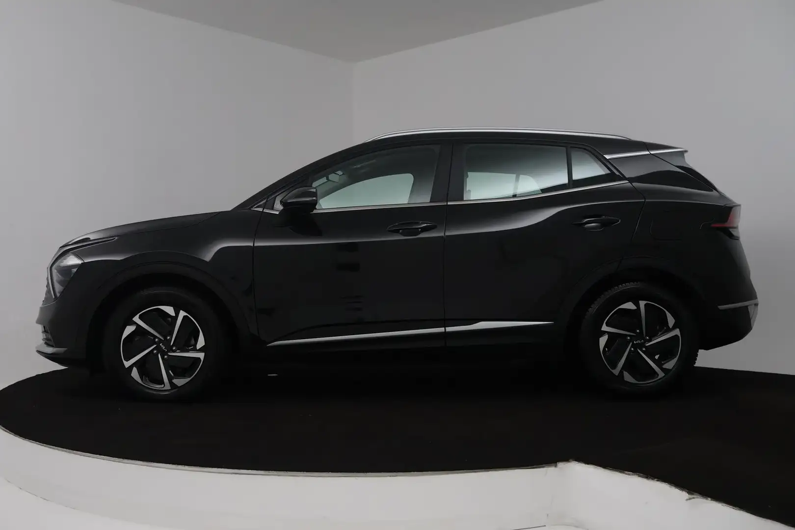 Kia Sportage 1.6 T-GDi MHEV DynamicLine (NAP, TREKHAAK, ACHTERU Schwarz - 2