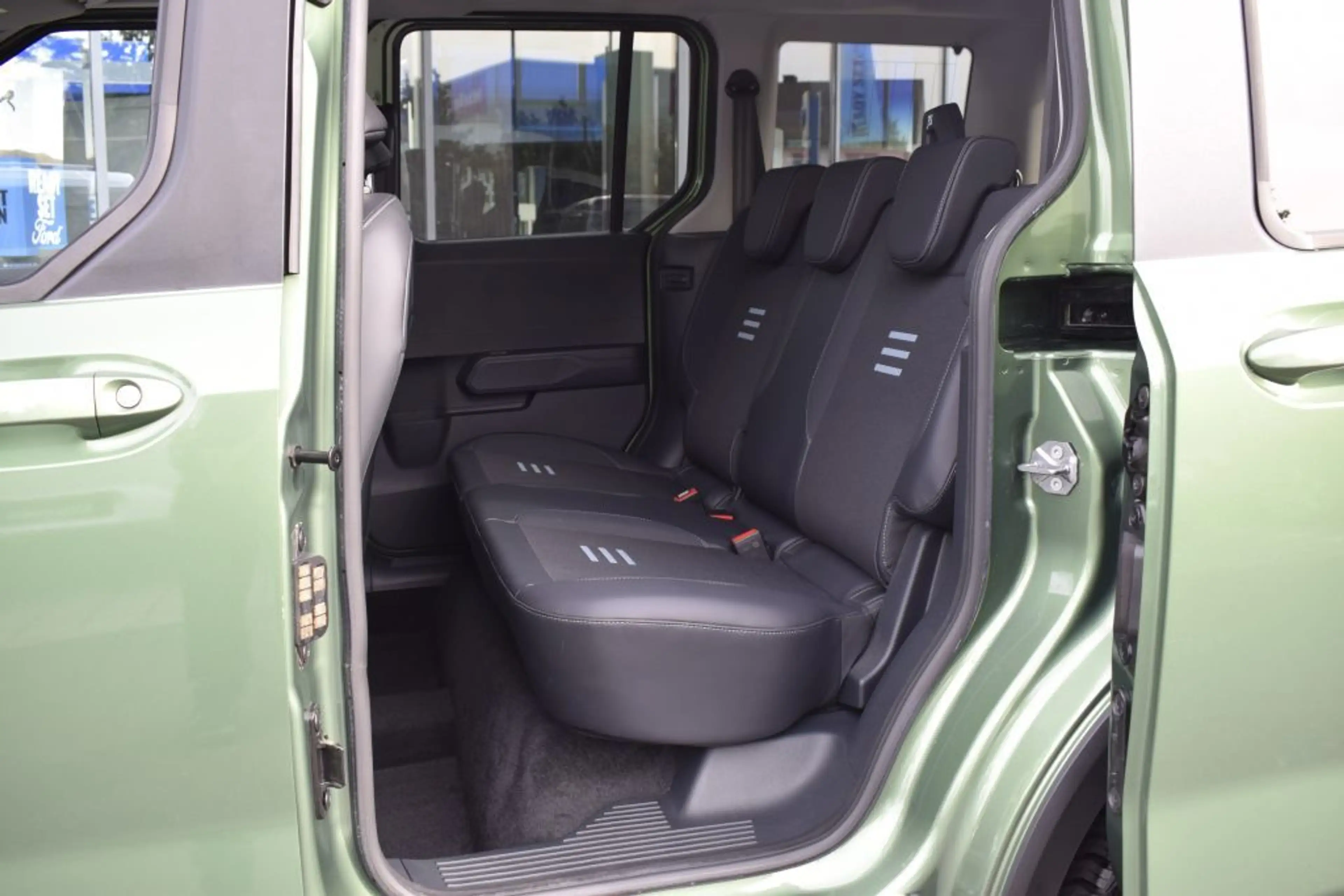Ford Tourneo Courier ACTIVE 1.0 EcoBoost — photo 10