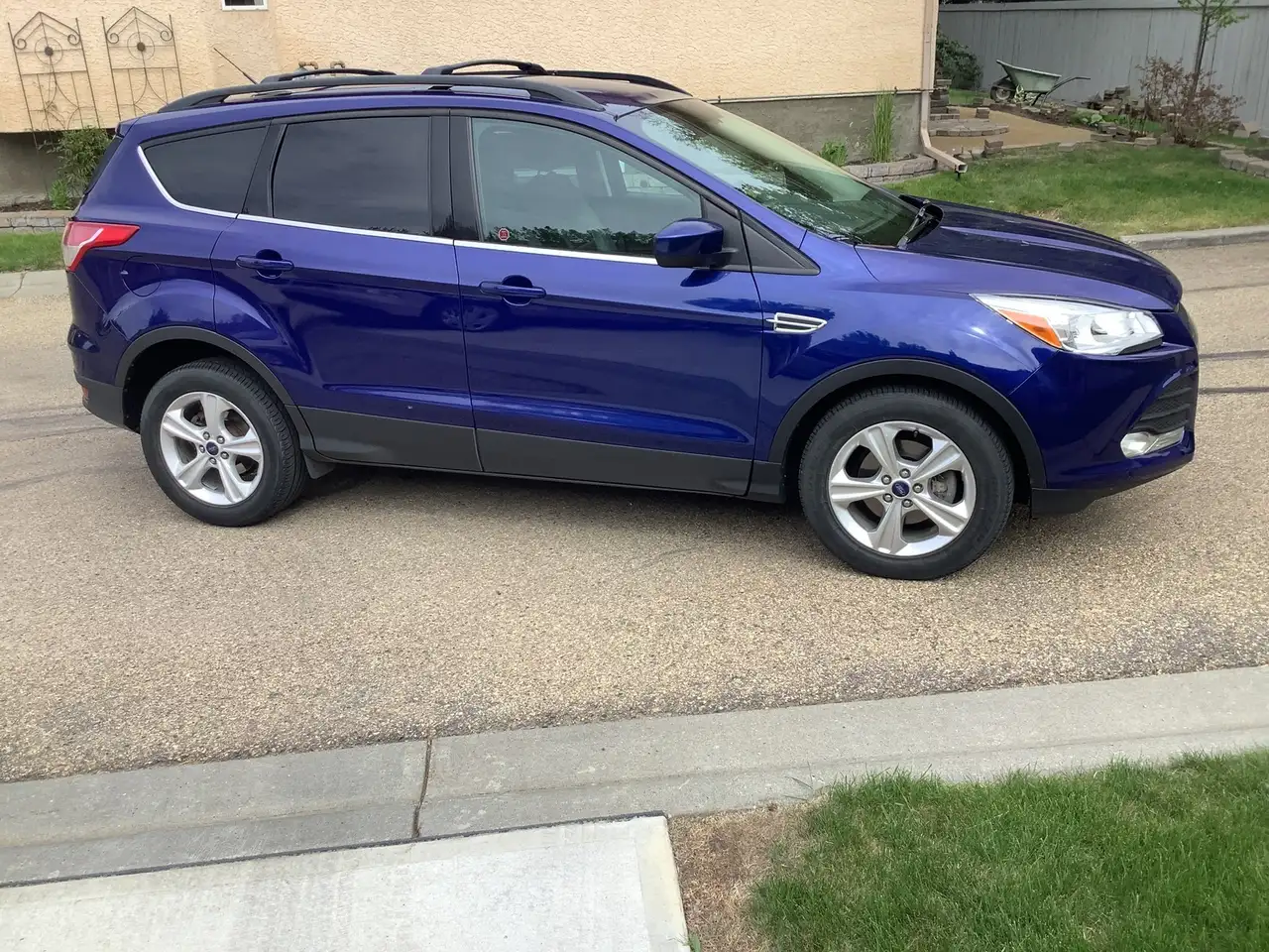 Ford Escape photo Ford Escape