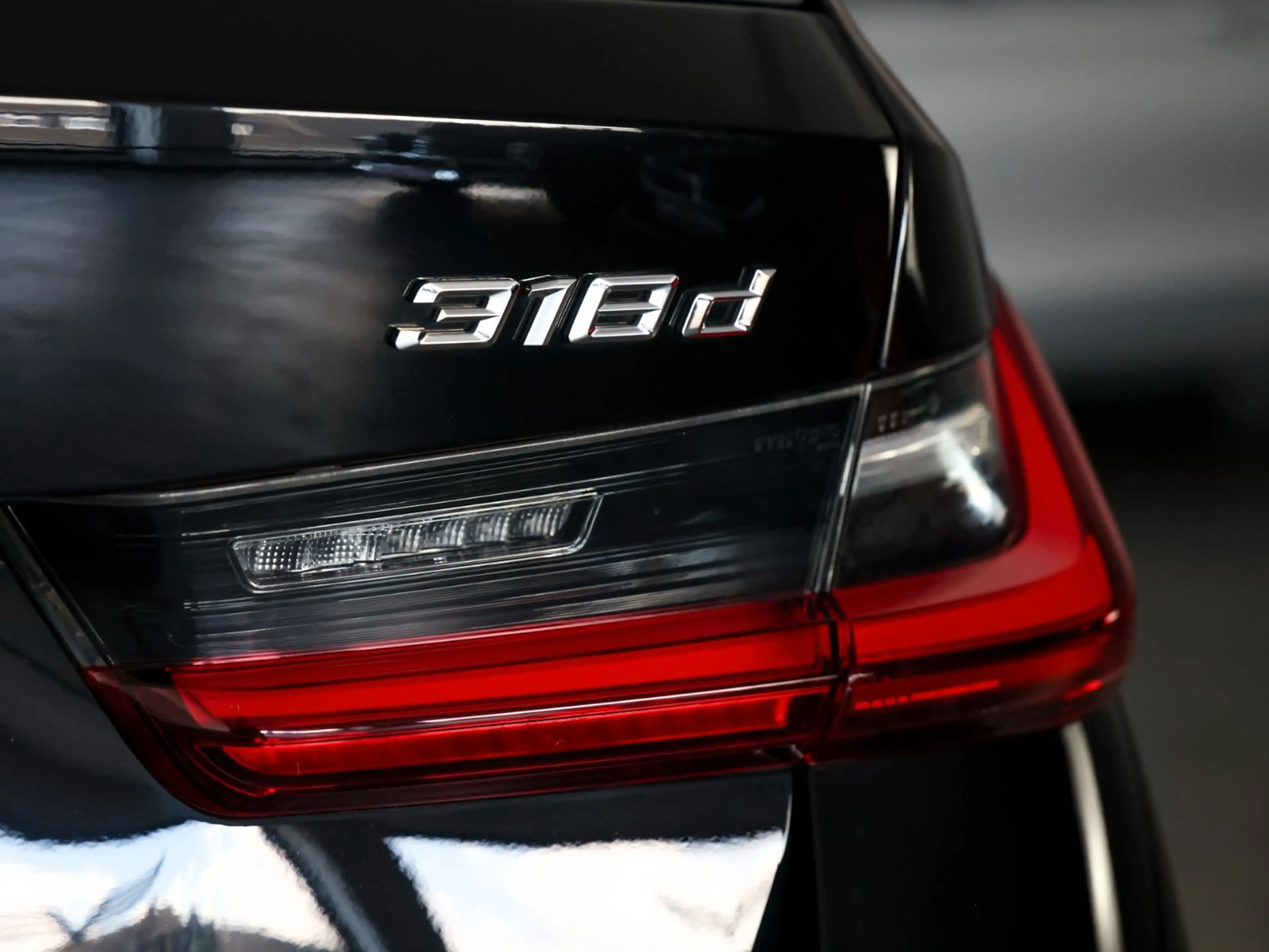 BMW 318 d Touring *LED-DAB-KAMERA-SHADOWLINE* — photo 9