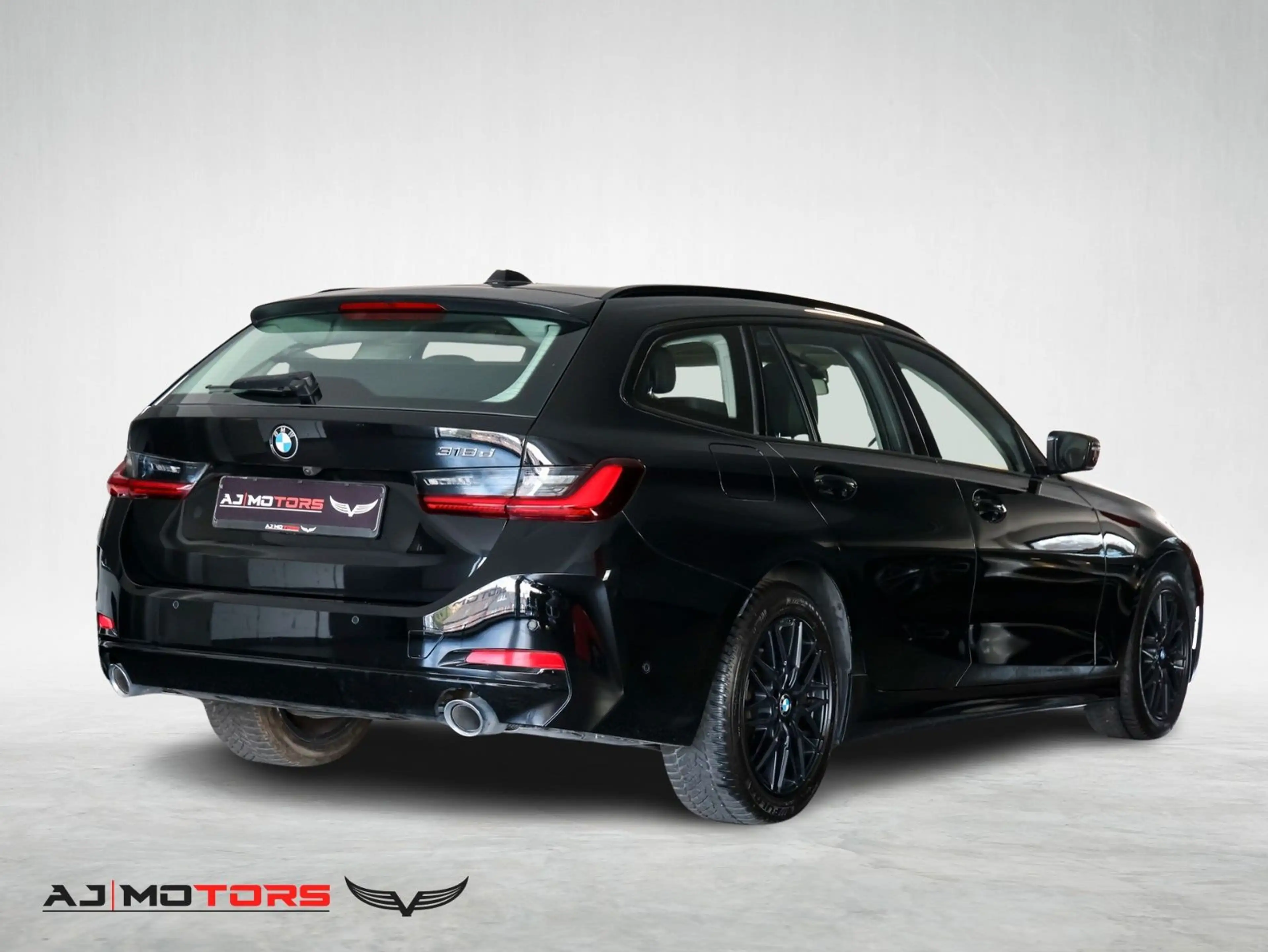 BMW 318 d Touring *LED-DAB-KAMERA-SHADOWLINE* — photo 2