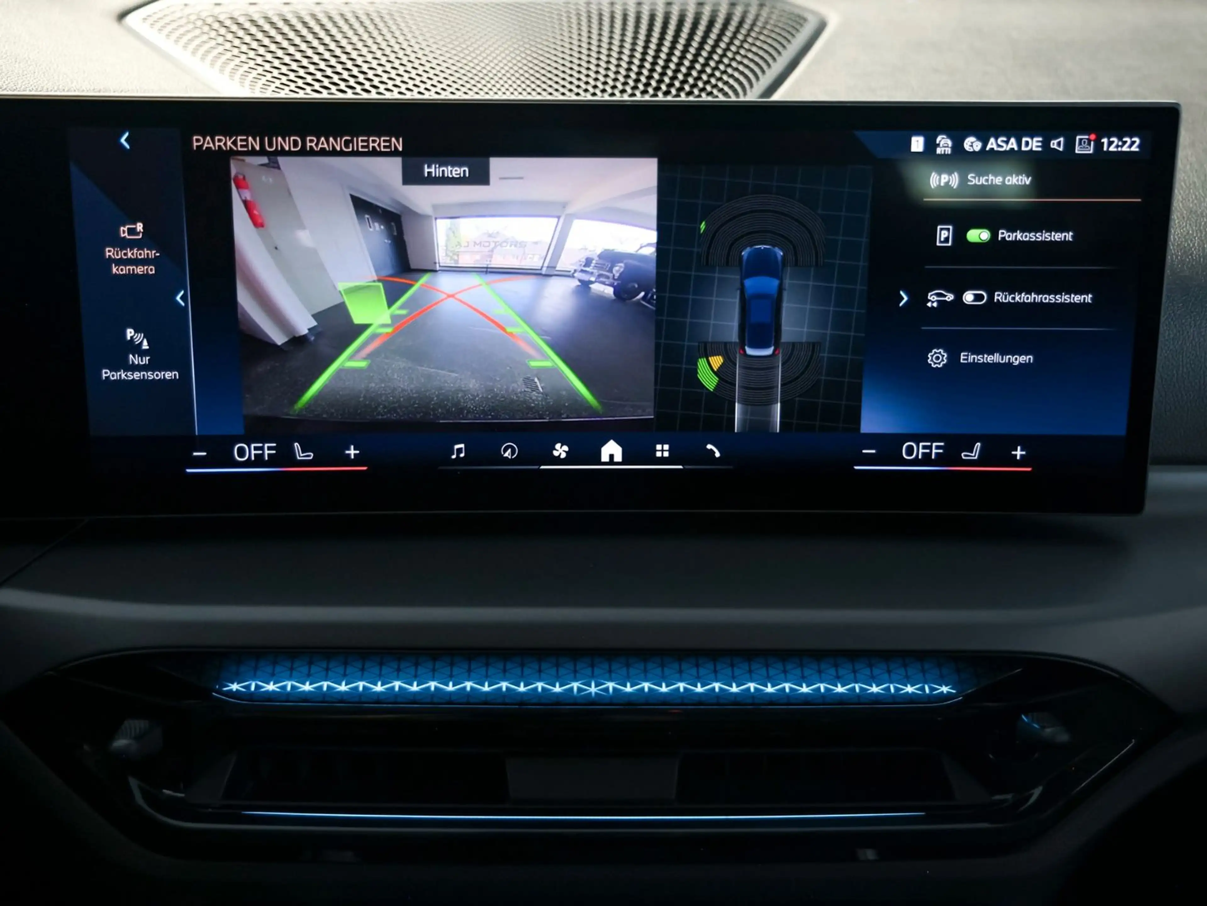 BMW 318 d Touring *LED-DAB-KAMERA-SHADOWLINE* — photo 15