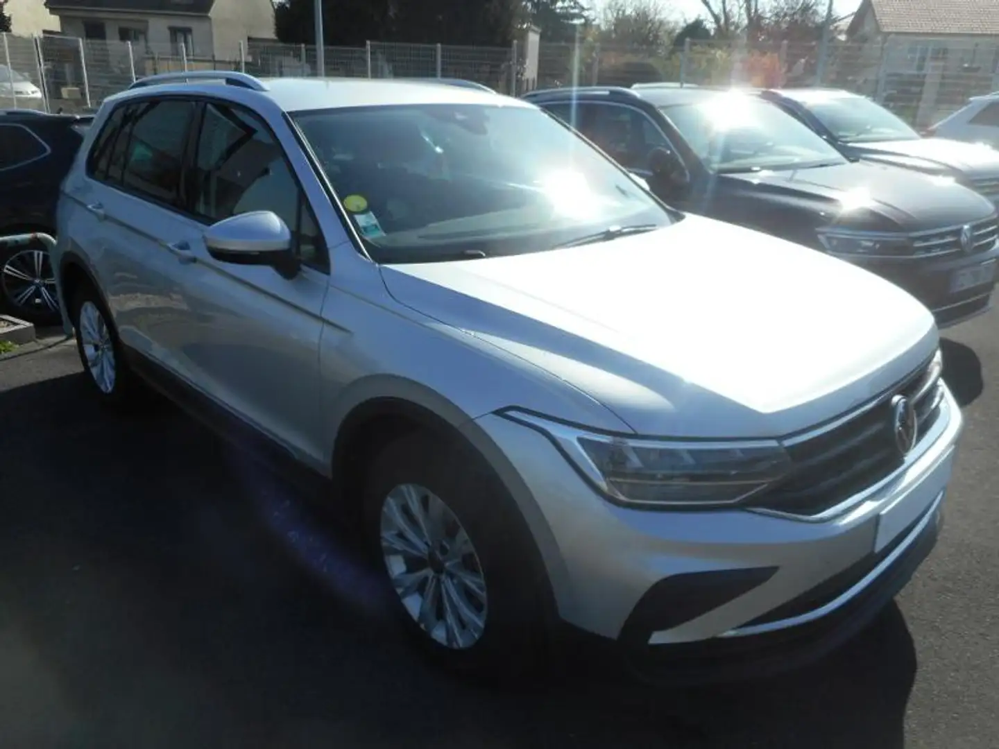 Volkswagen Tiguan 2.0 TDI 150ch Life DSG7 Argent - 1