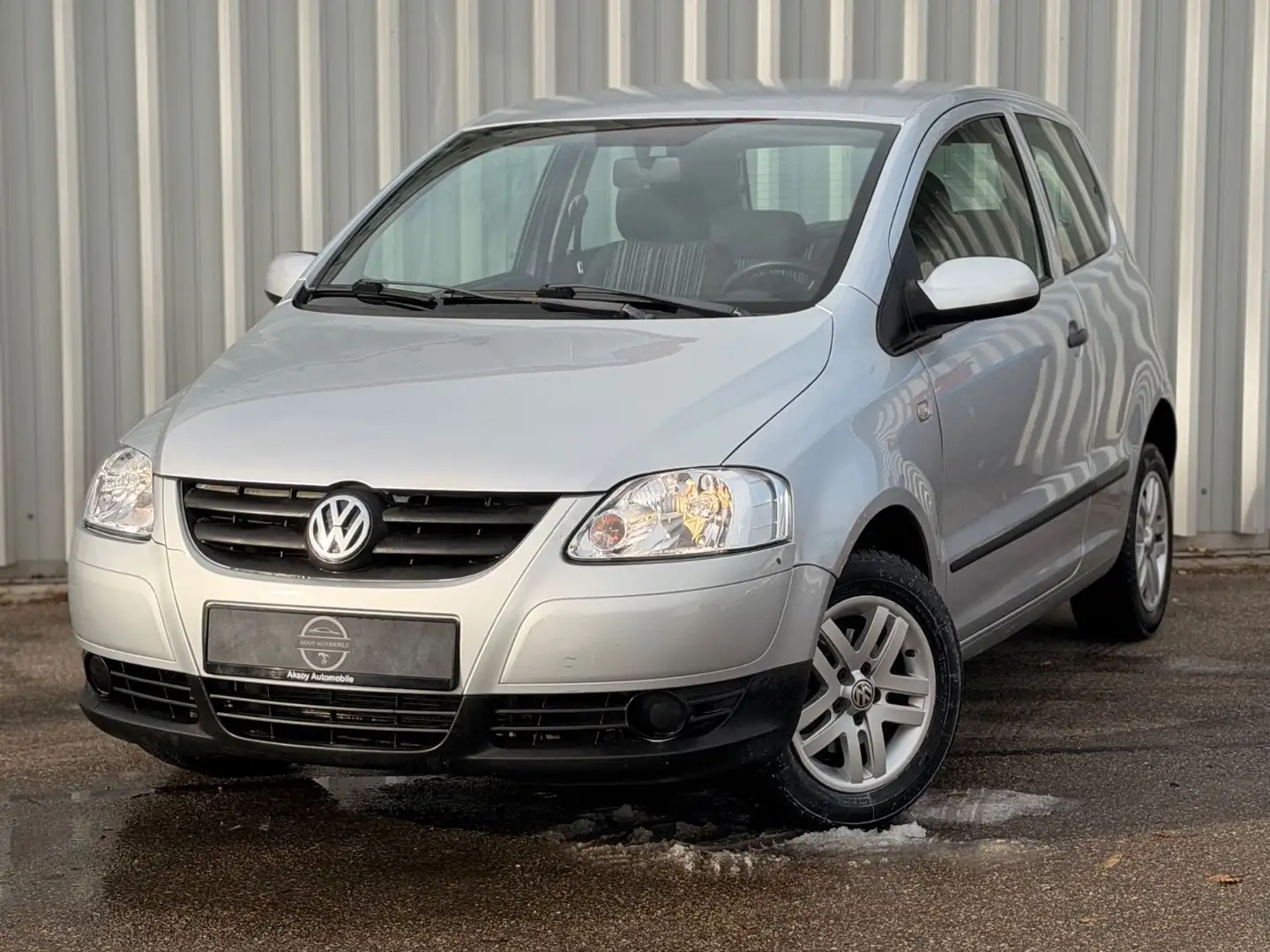 Volkswagen Fox 1.4 75PS (*KLIMA*TÜV NEU-01/2028*EL.FH*) Silber - 1