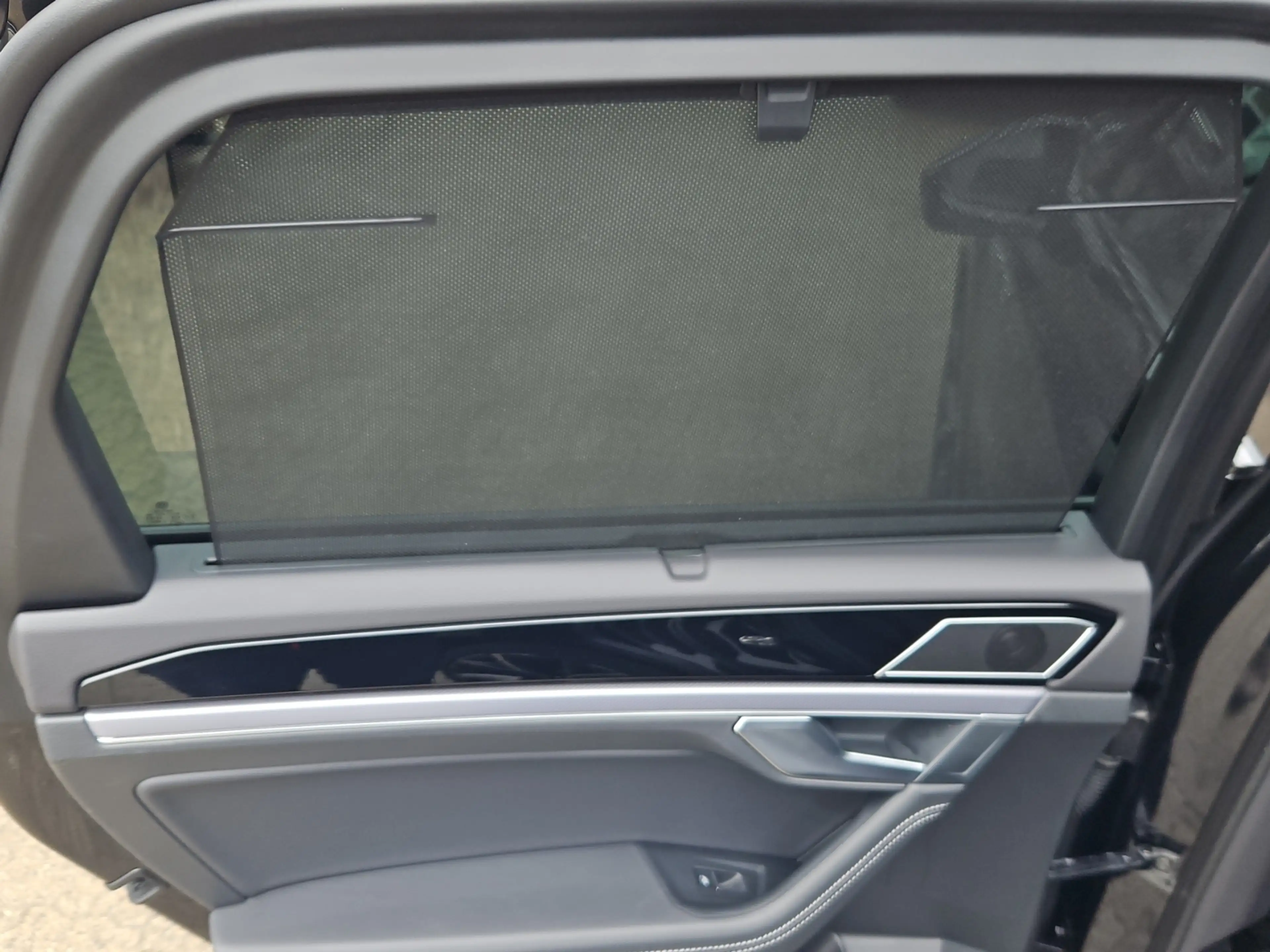 Volkswagen Touareg R-Line Black Style 4Motion 3.0 V6 TSI AHK HUD Pan — photo 27
