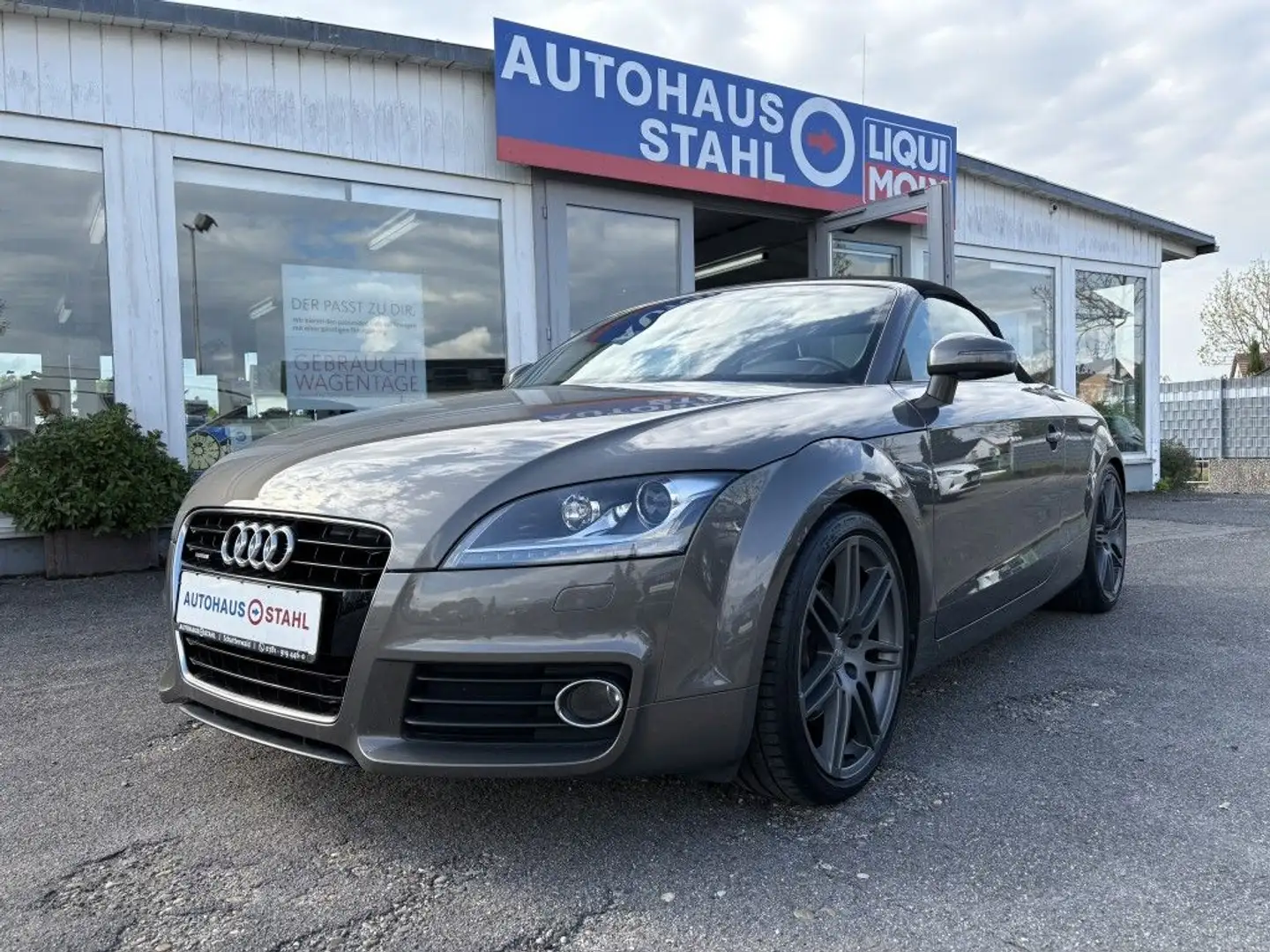 Audi TT Roadster 2.0 TFSI S tronic quattro Grau - 1