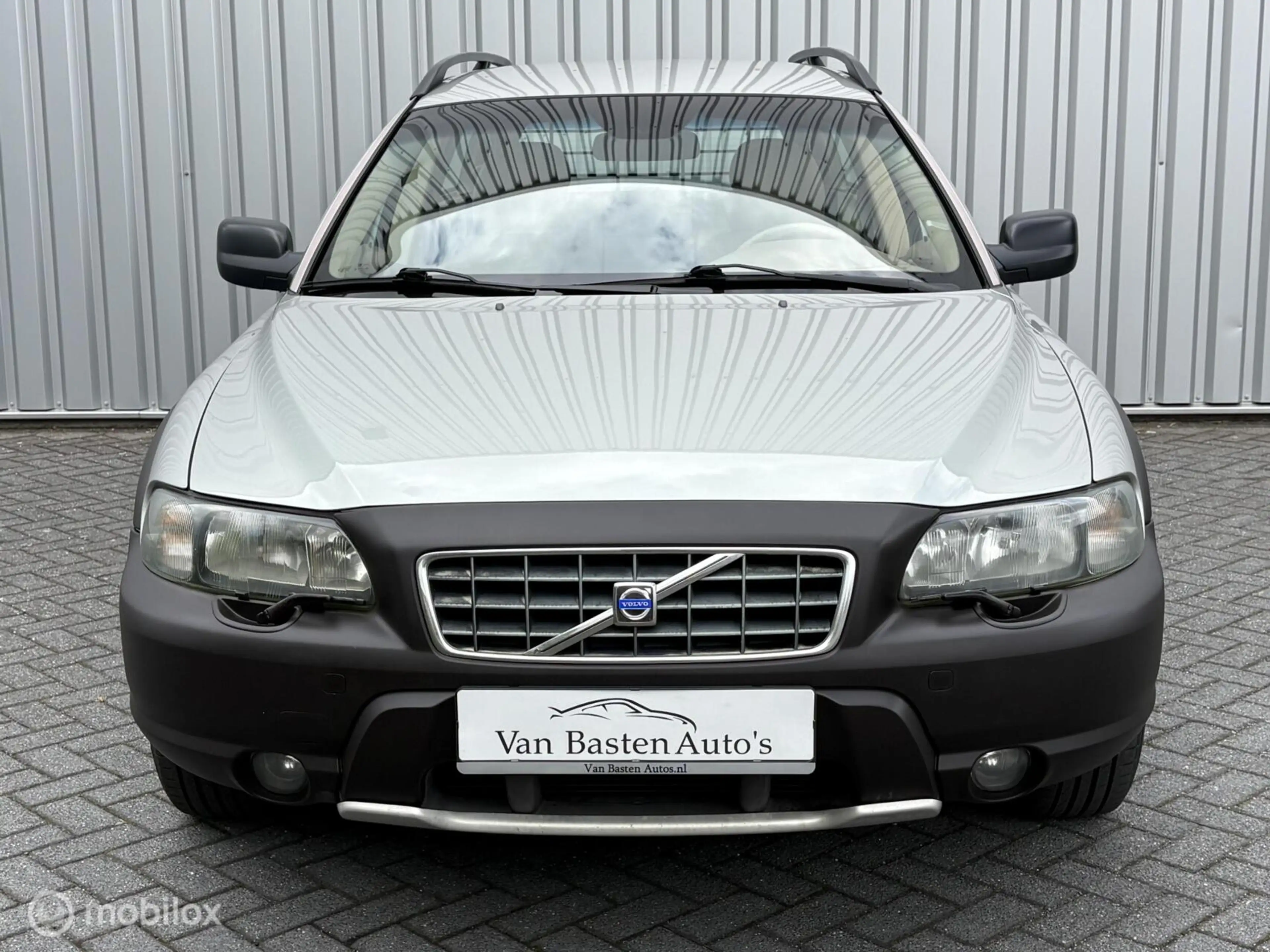 Volvo XC70 2.5 T AWD Comfort | 210pk | Leder | Trekhaak | Cru — photo 3