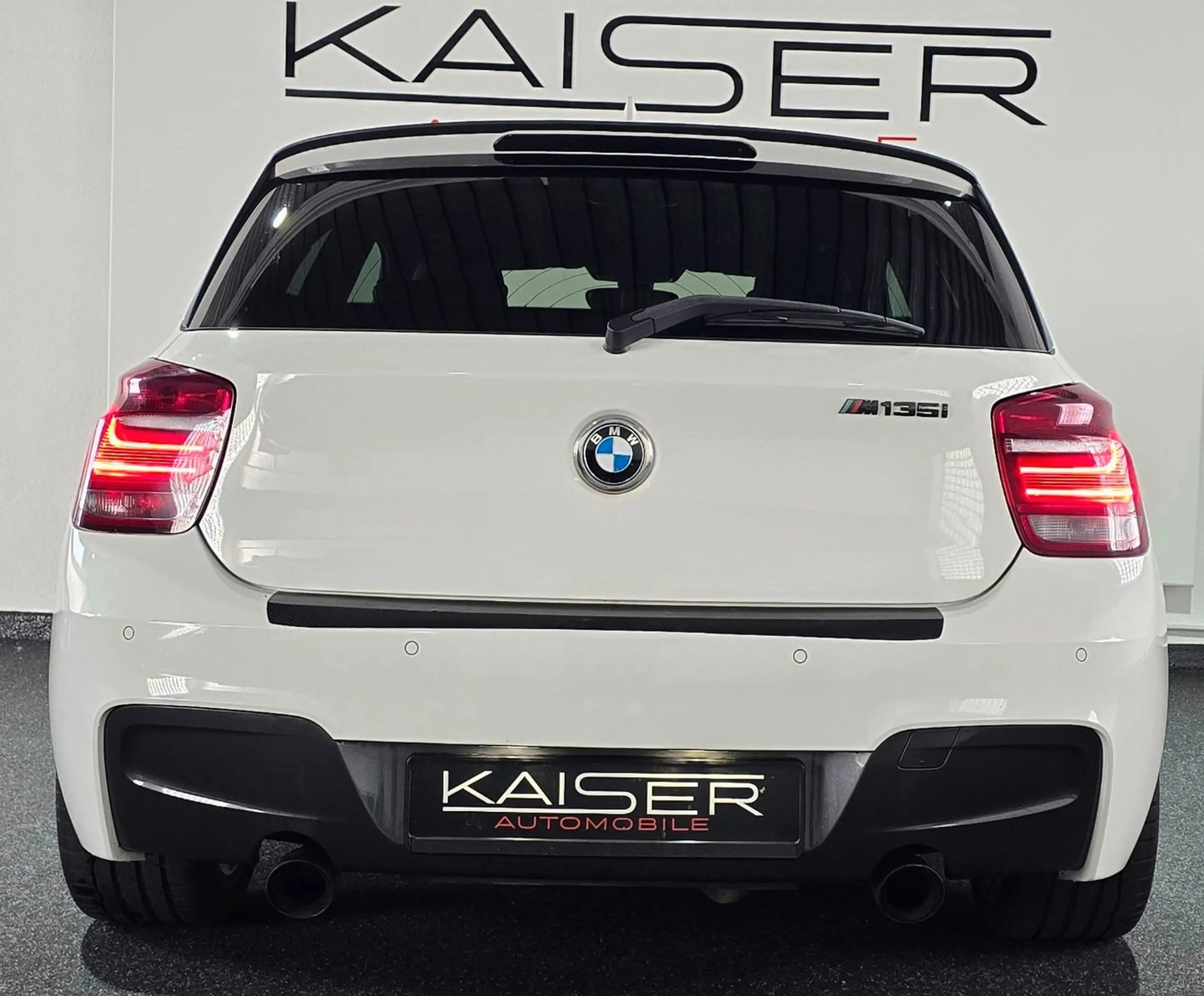 BMW 135 i*NAVI PROF*HARMAN KARDON*BASTUCK*LEDER*AUTO — photo 12