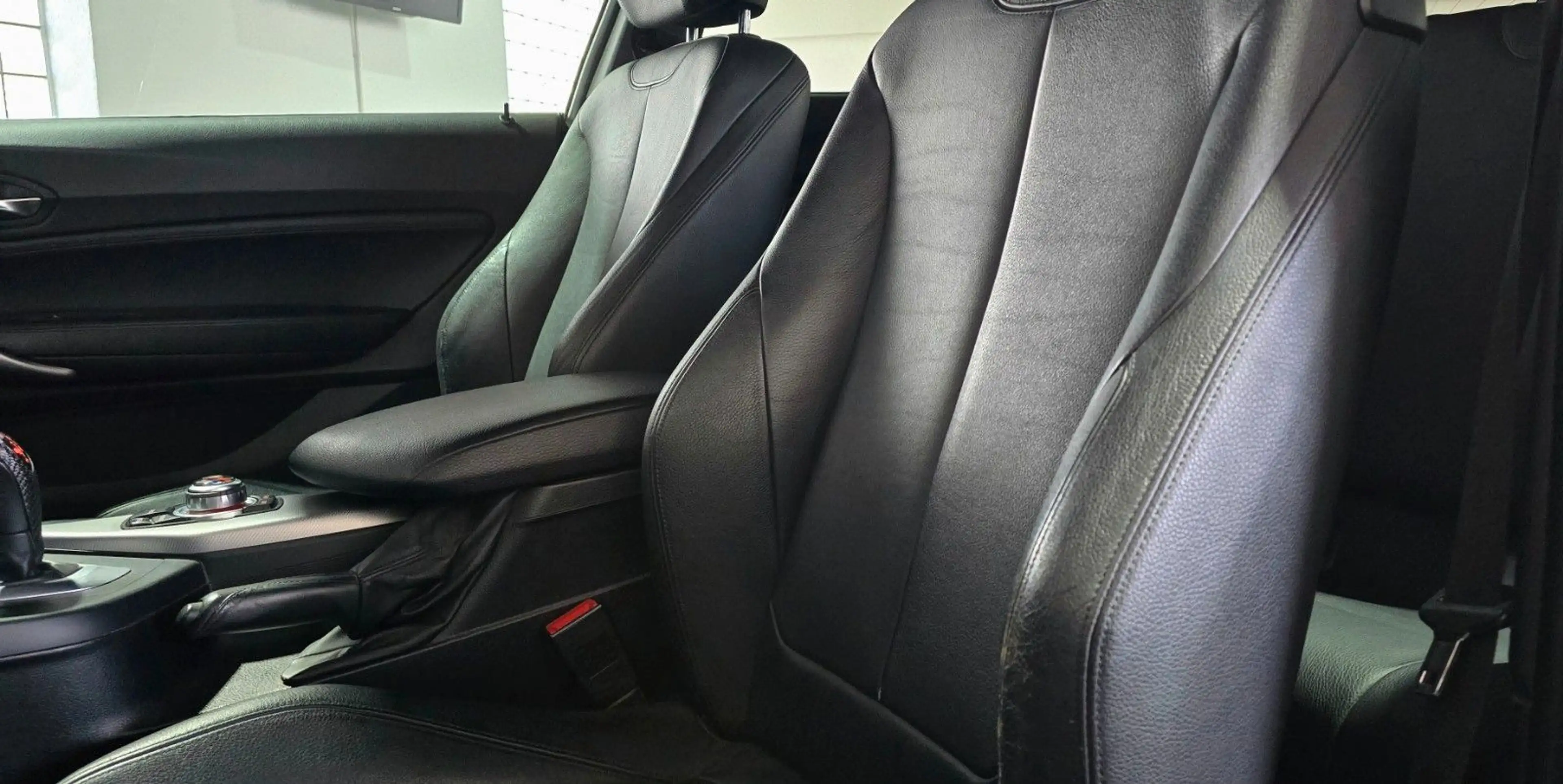 BMW 135 i*NAVI PROF*HARMAN KARDON*BASTUCK*LEDER*AUTO — photo 23