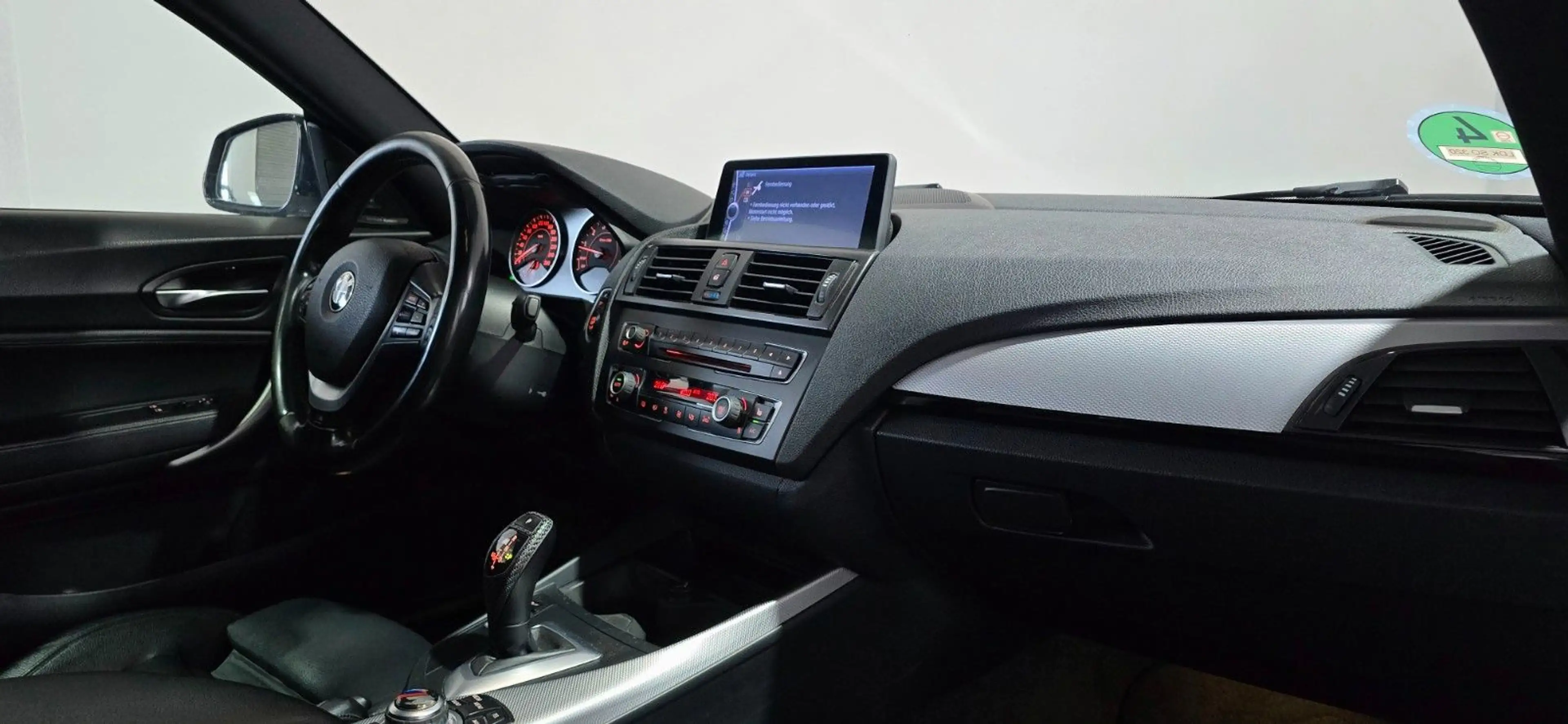 BMW 135 i*NAVI PROF*HARMAN KARDON*BASTUCK*LEDER*AUTO — photo 32