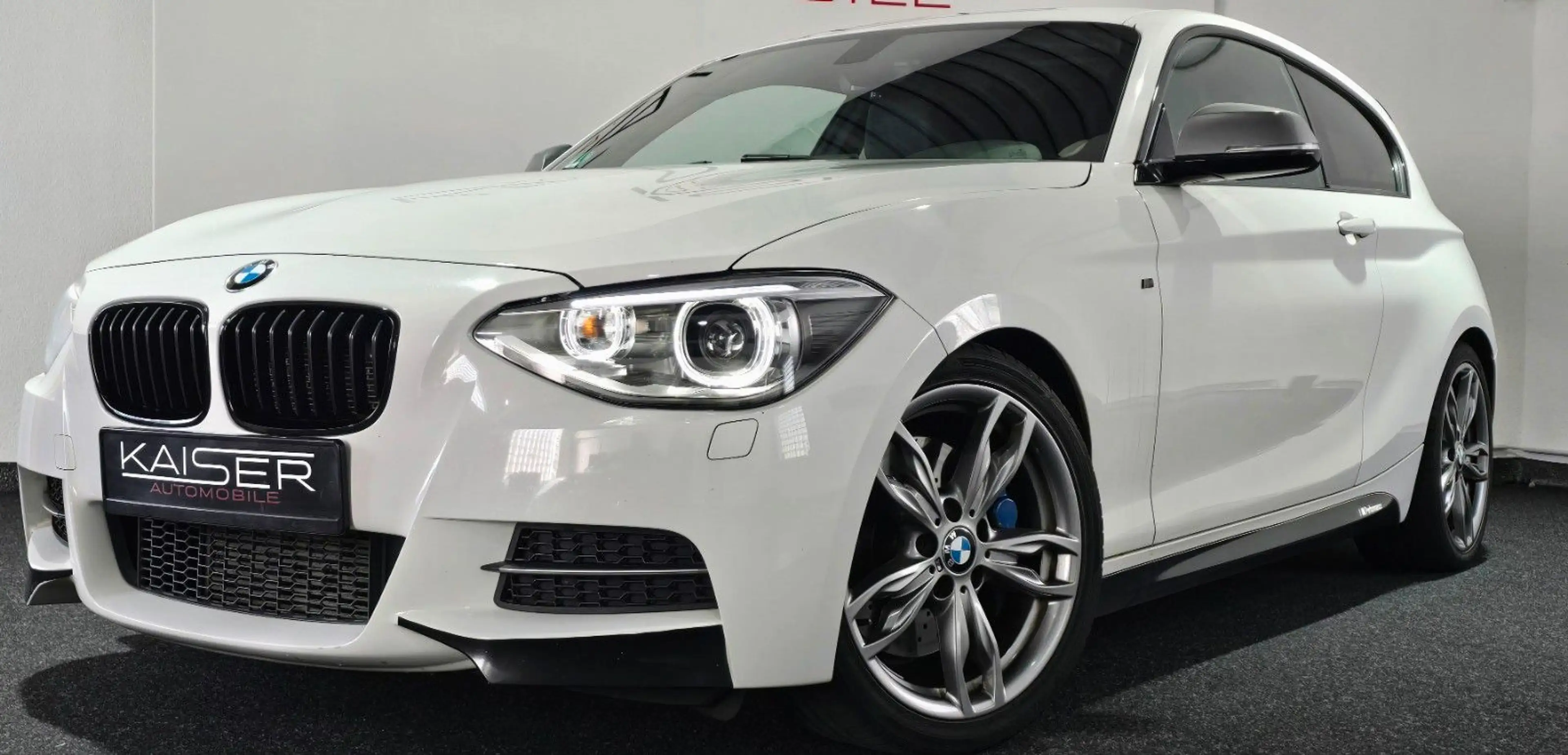 BMW 135 i*NAVI PROF*HARMAN KARDON*BASTUCK*LEDER*AUTO — photo 7