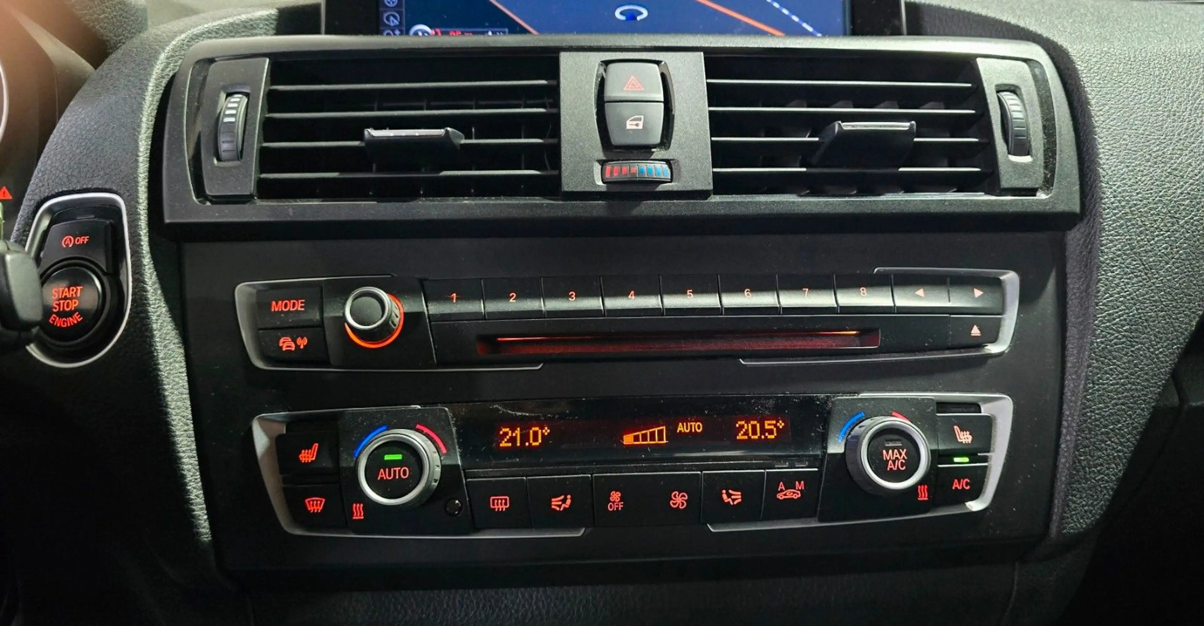 BMW 135 i*NAVI PROF*HARMAN KARDON*BASTUCK*LEDER*AUTO — photo 30