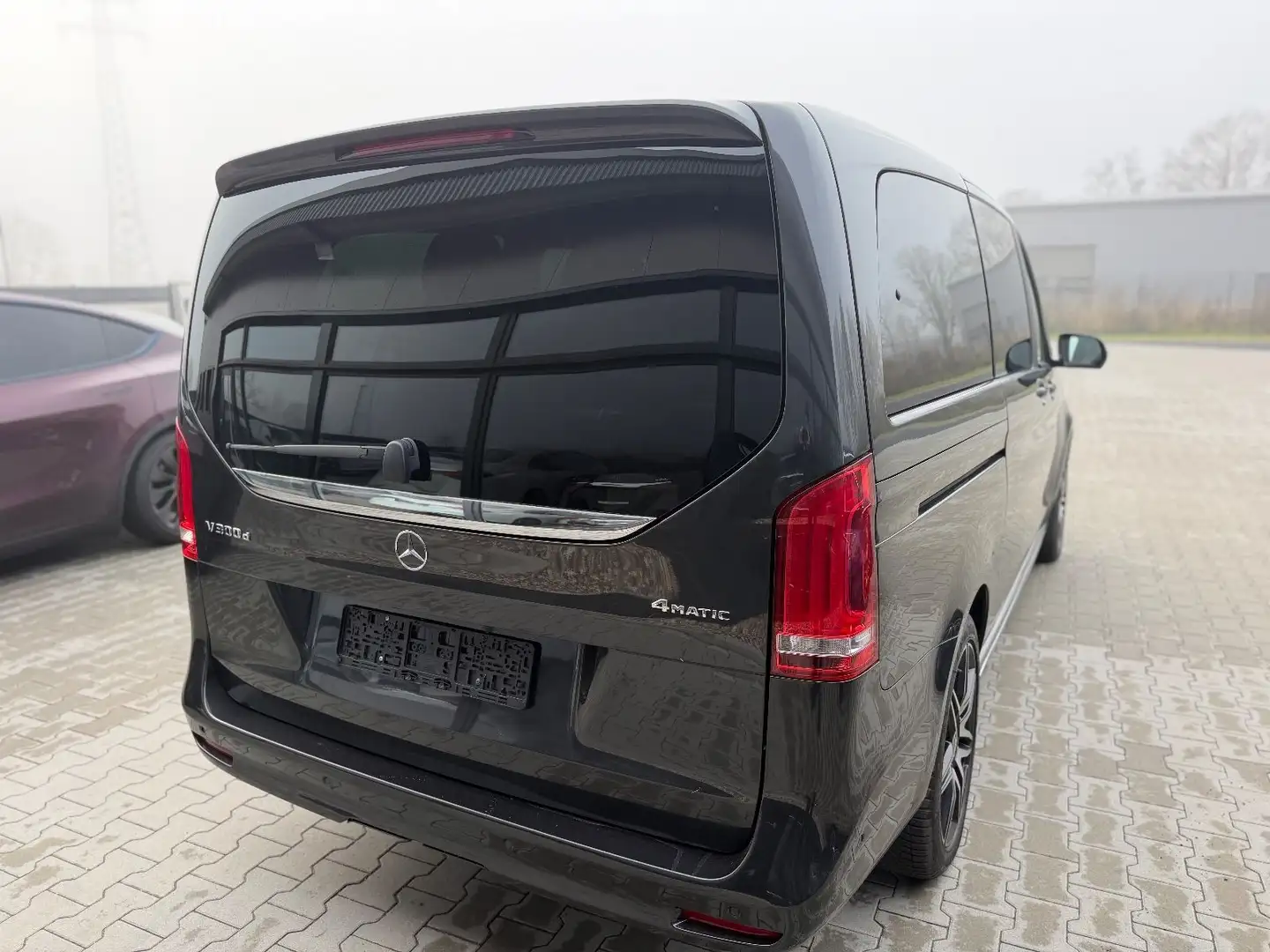 Mercedes-Benz V 300 V300 4M Lang AMG -ACC-2xEl.Tür-Pano-RFK-LED-19Zo Grau - 2