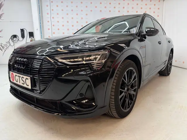 Audi E-Tron main image