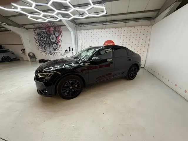 Audi E-Tron view 7