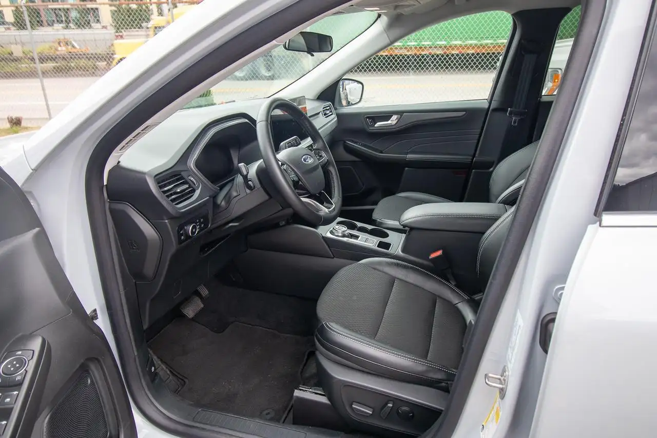 Ford Escape photo Ford Escape