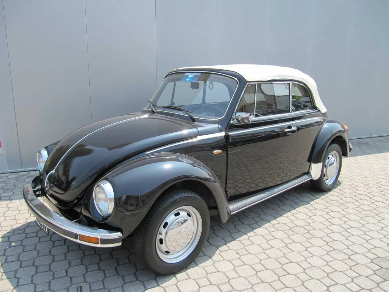 Volkswagen Maggiolino CABRIOLET 1303, foto 3