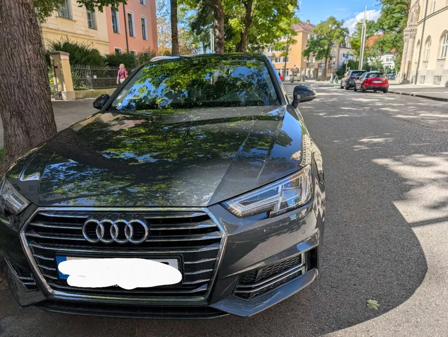 Audi A4 A4 Avant 40 TFSI S tronic design Grau - 1