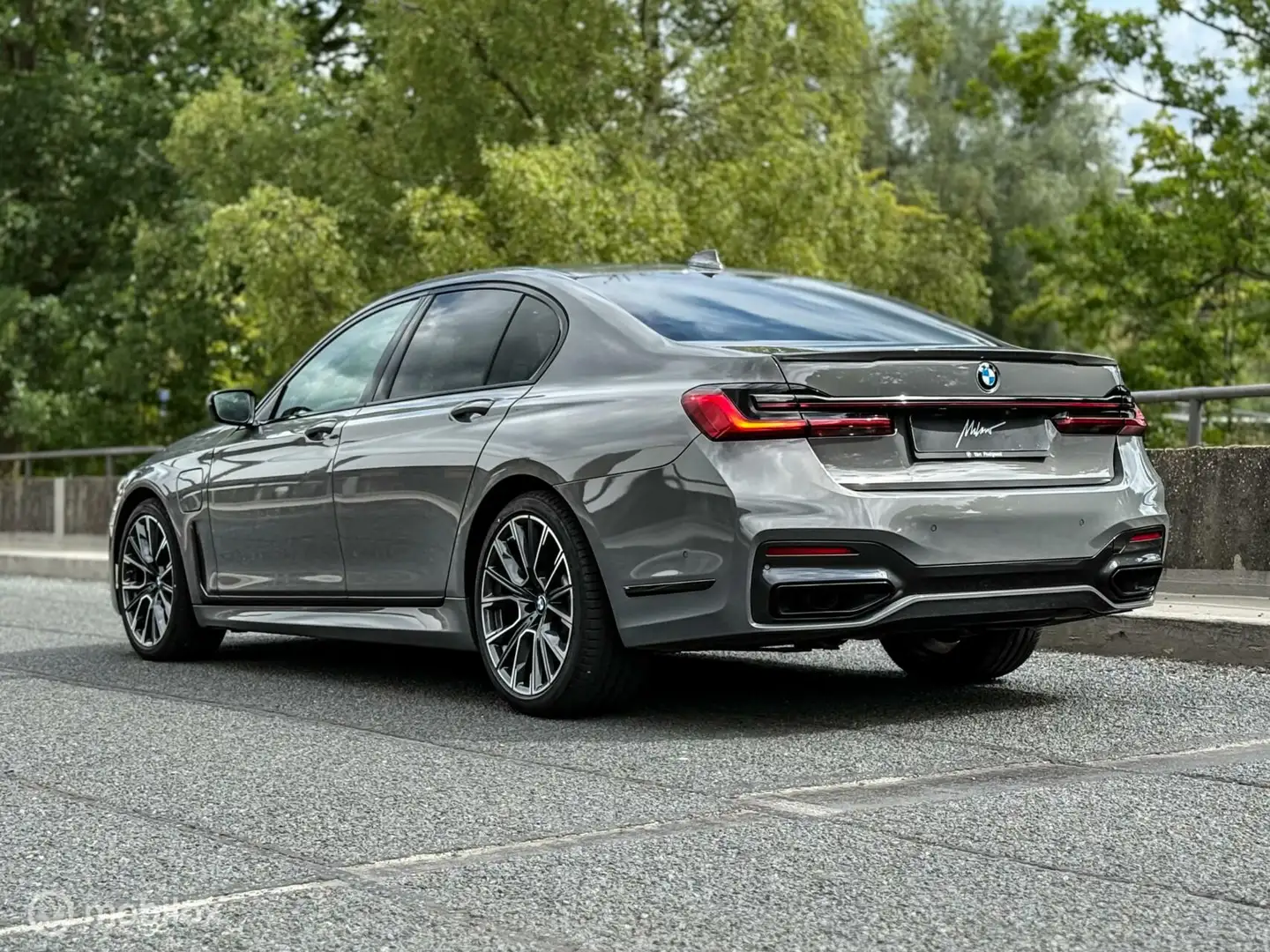 BMW 745 7-serie 745e M Sport |Pano |Laser |B&W audio |HUD Grigio - 2