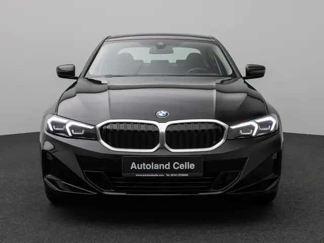 BMW 3 Series view 2