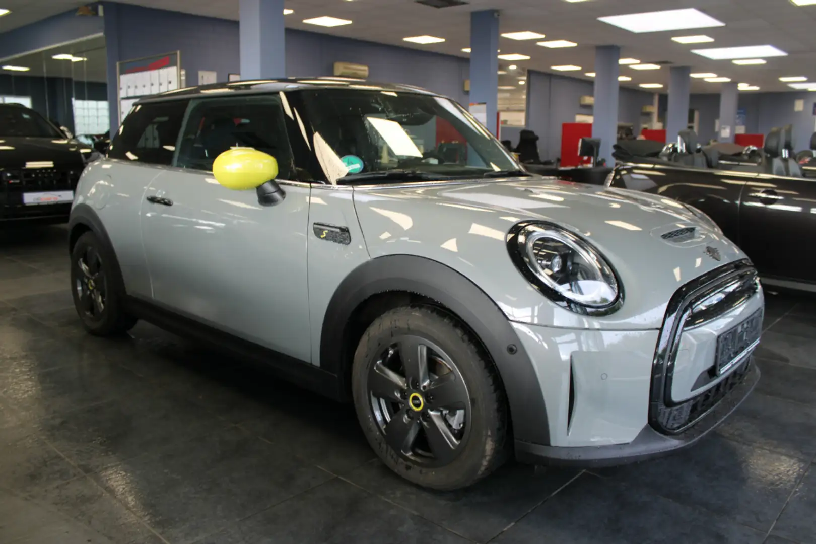 MINI Cooper SE - FAHRSCHULWAGEN - Grau - 1