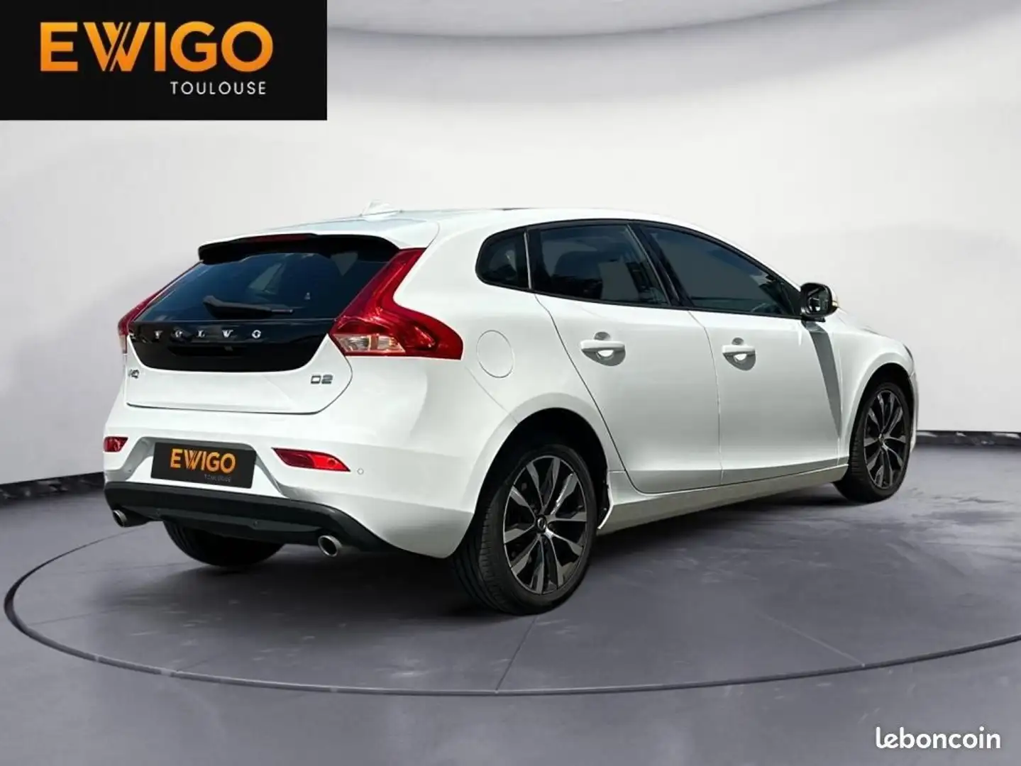 Volvo V40 2.0 D2 120 SIGNATURE EDITION GEARTRONIC BVA Weiß - 2