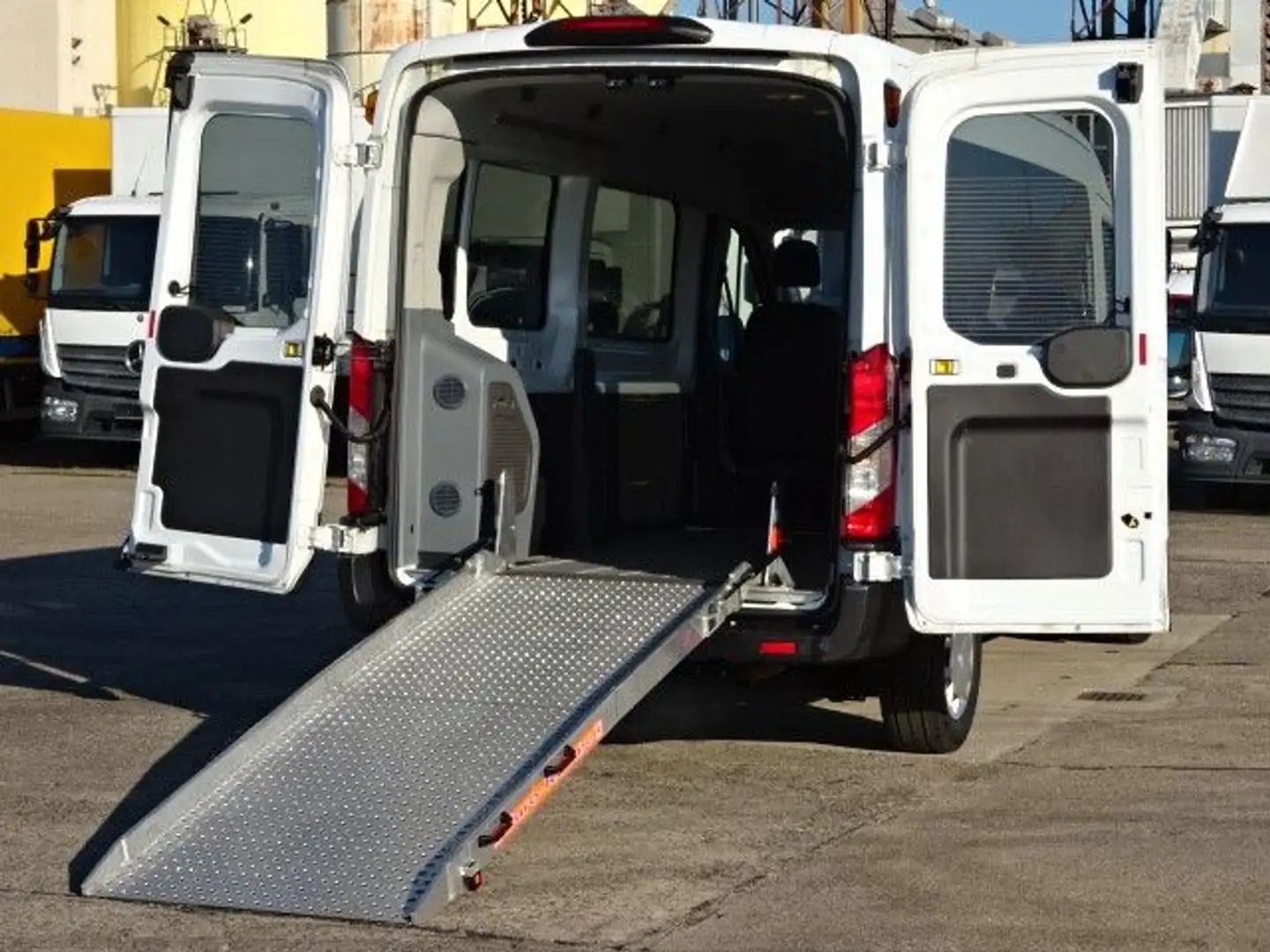 Ford Transit Kombi 350 L3H2 Trend Rampe Flexboden KMP Blanc - 2