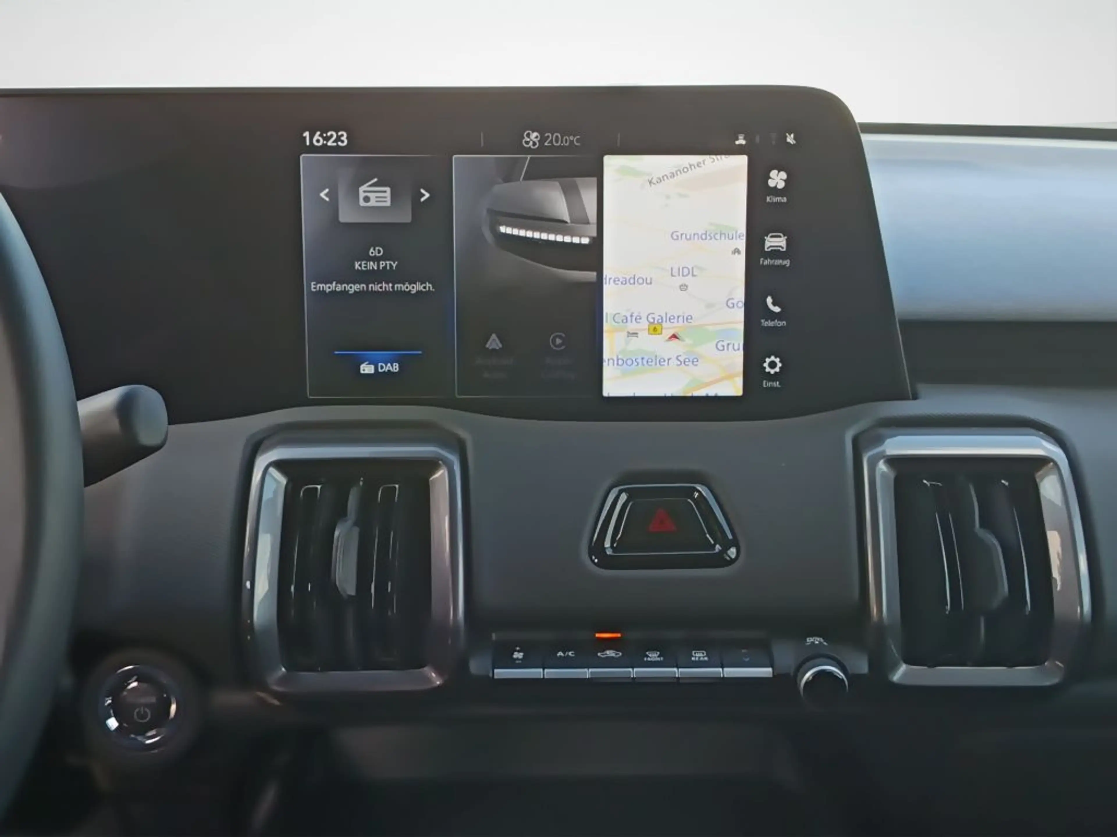Toyota Urban Cruiser 61kWh Teamplayer — photo 10