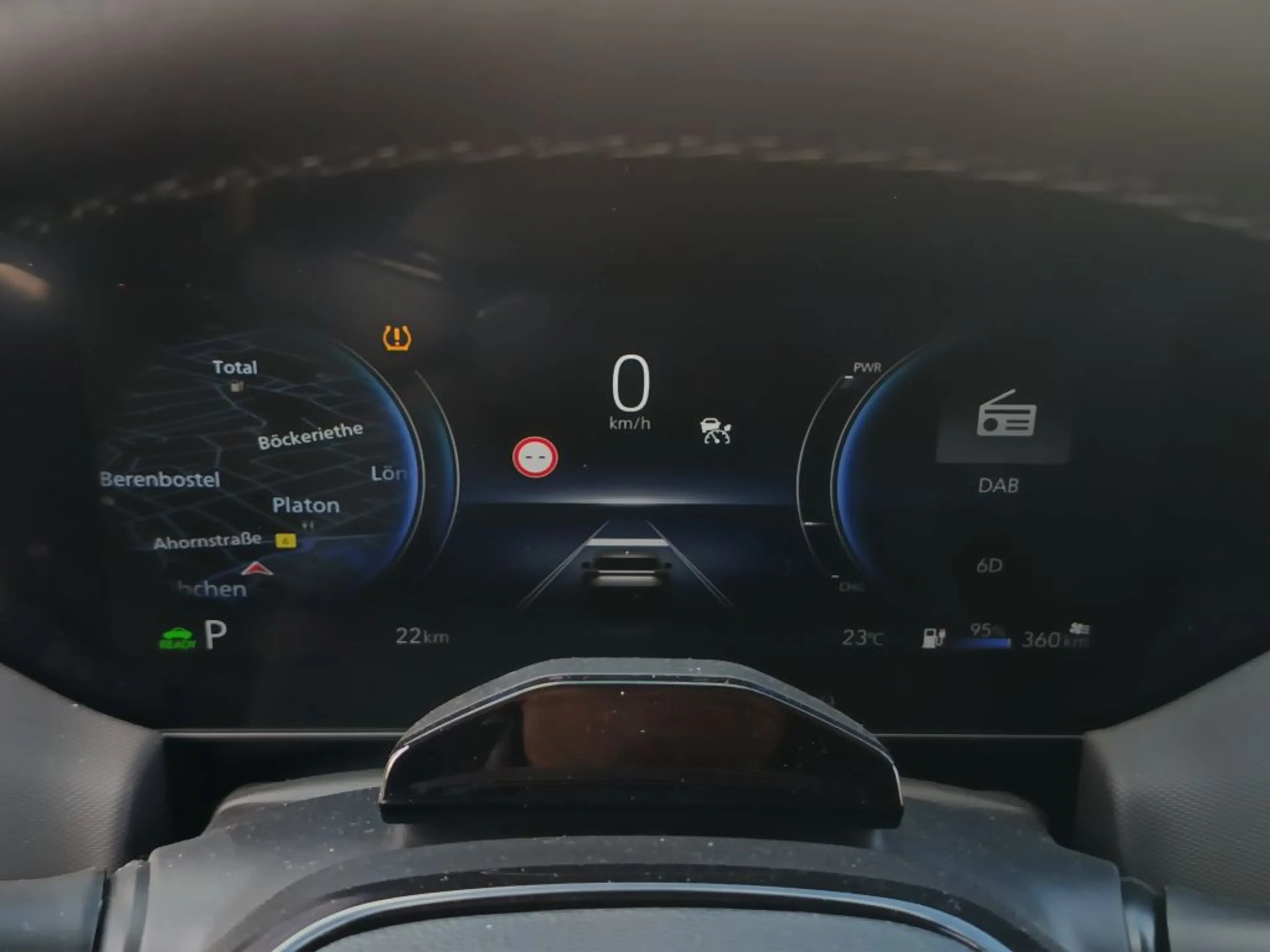 Toyota Urban Cruiser 61kWh Teamplayer — photo 9