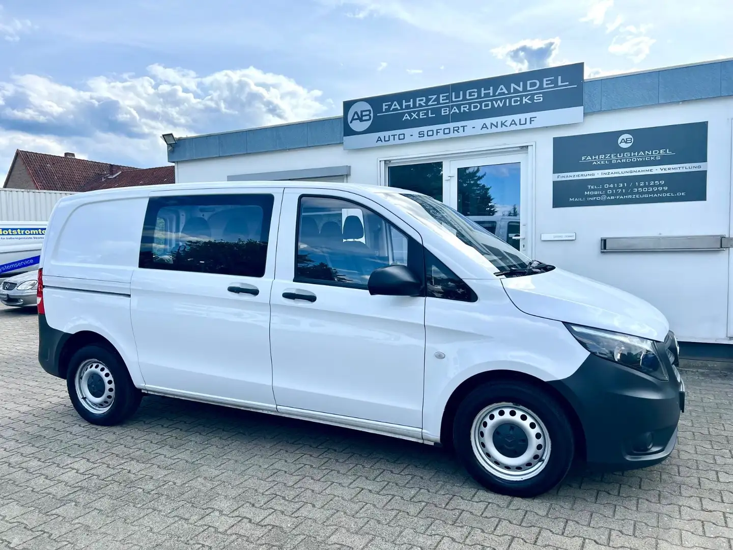 Mercedes-Benz Vito 110 CDI Mixto kompakt / 6-Sitze / AHK Bianco - 1
