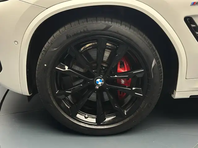 BMW X3 view 9