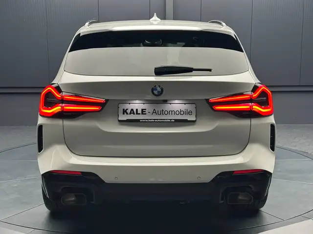 BMW X3 view 4