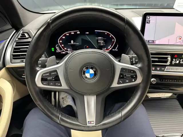 BMW X3 view 16