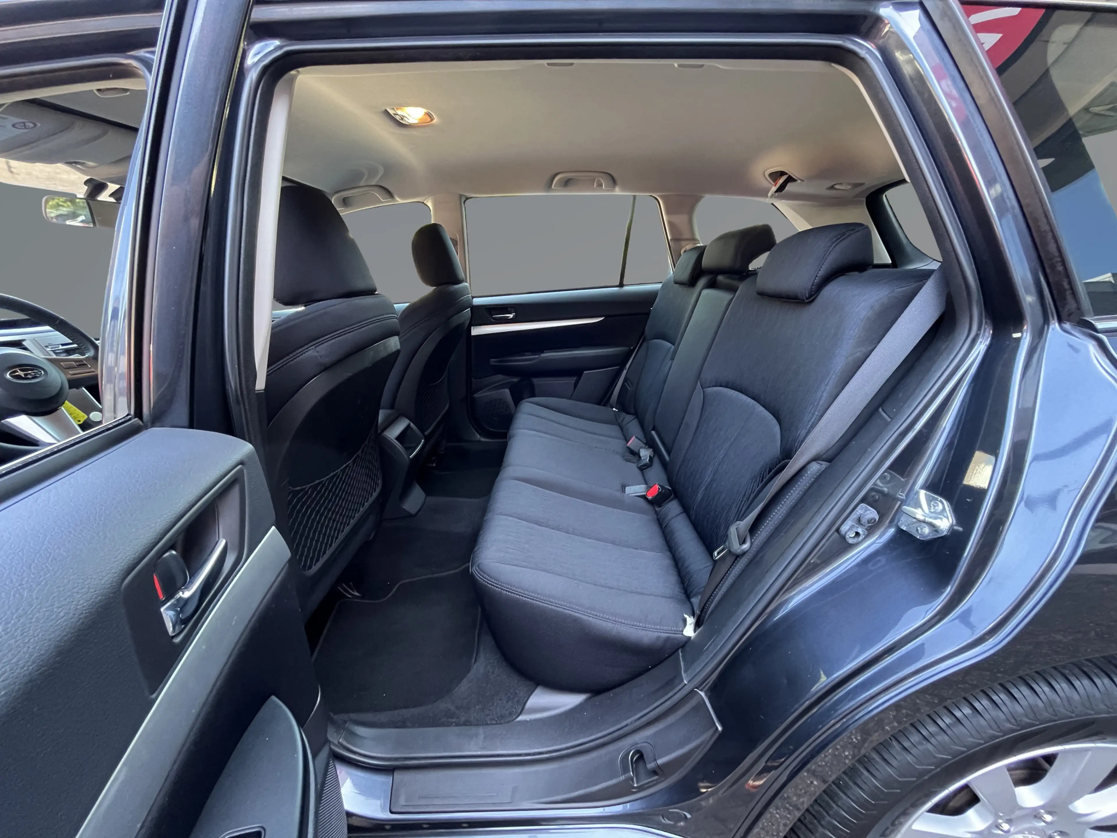 Subaru Legacy Touring Wagon 2.0i Intro Automaat, Trekhaak, Cruis — photo 12
