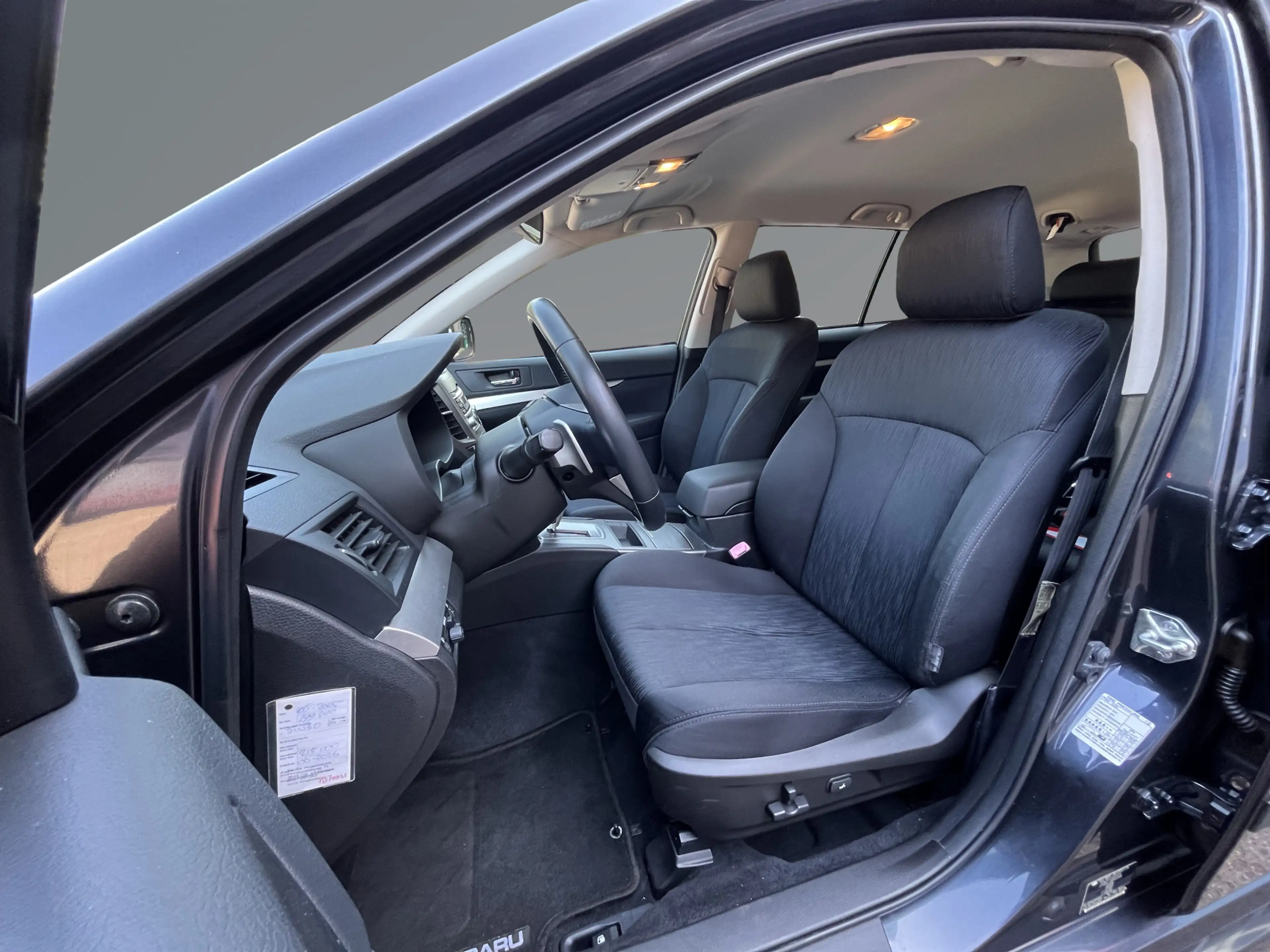 Subaru Legacy Touring Wagon 2.0i Intro Automaat, Trekhaak, Cruis — photo 11