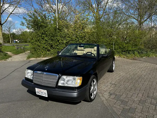 Mercedes-Benz E 320 Cabrio