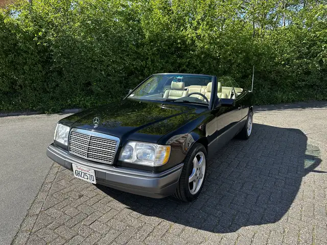 Mercedes-Benz E 320 Cabrio