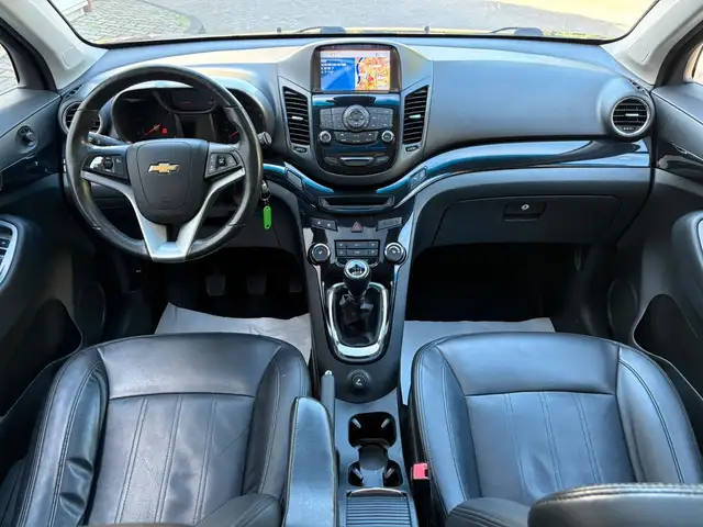 Chevrolet Orlando view 12