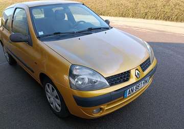 Belle 1.5 DCI pack clim 2002 tbe ct ok distri faite entretien a jour