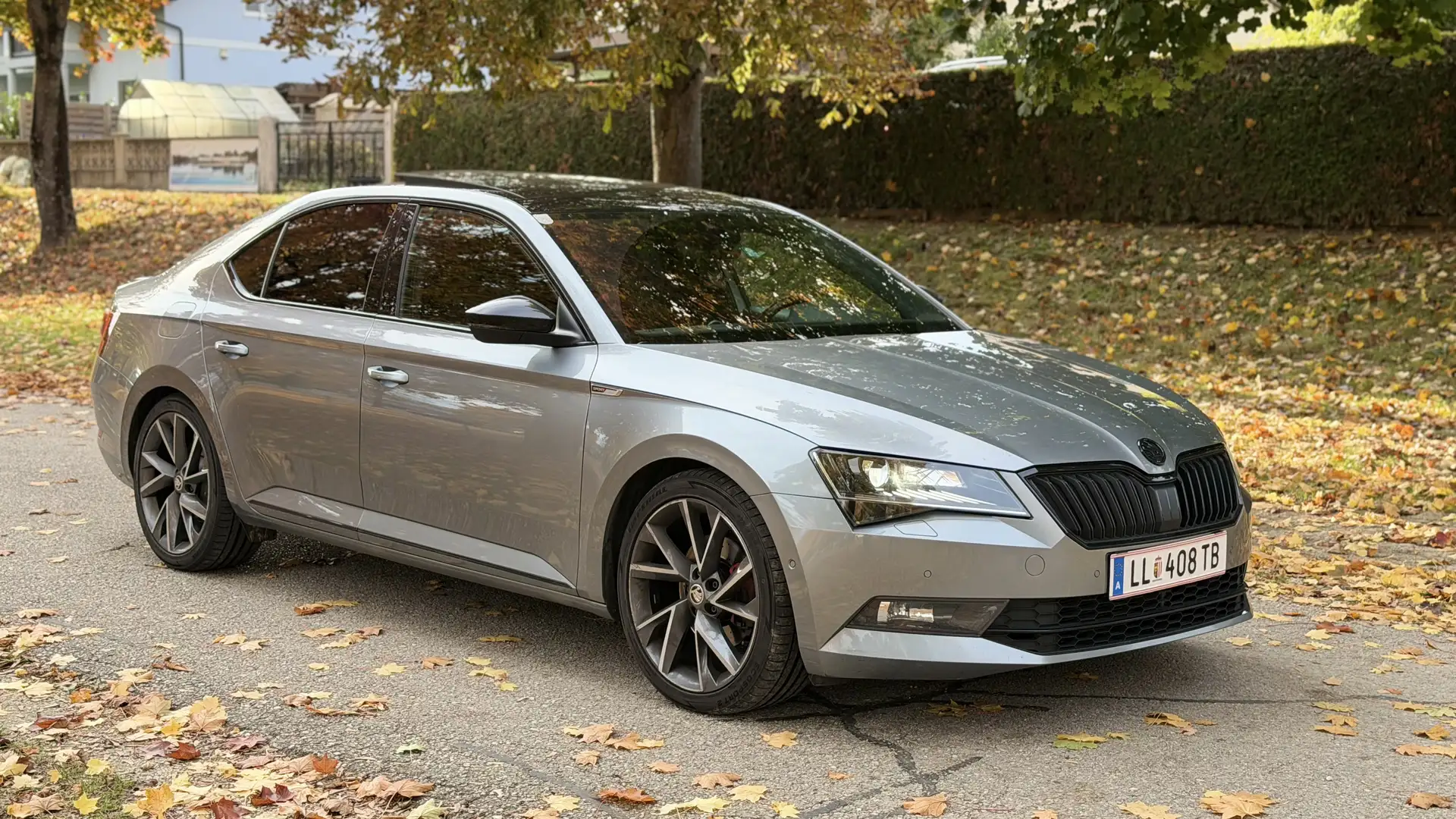 Skoda Superb 2,0 TDI Sportline DSG - 1