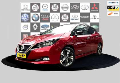 Nissan Leaf Tekna 40 kWh 3d cam_Trekh_Stoelverw_Navi