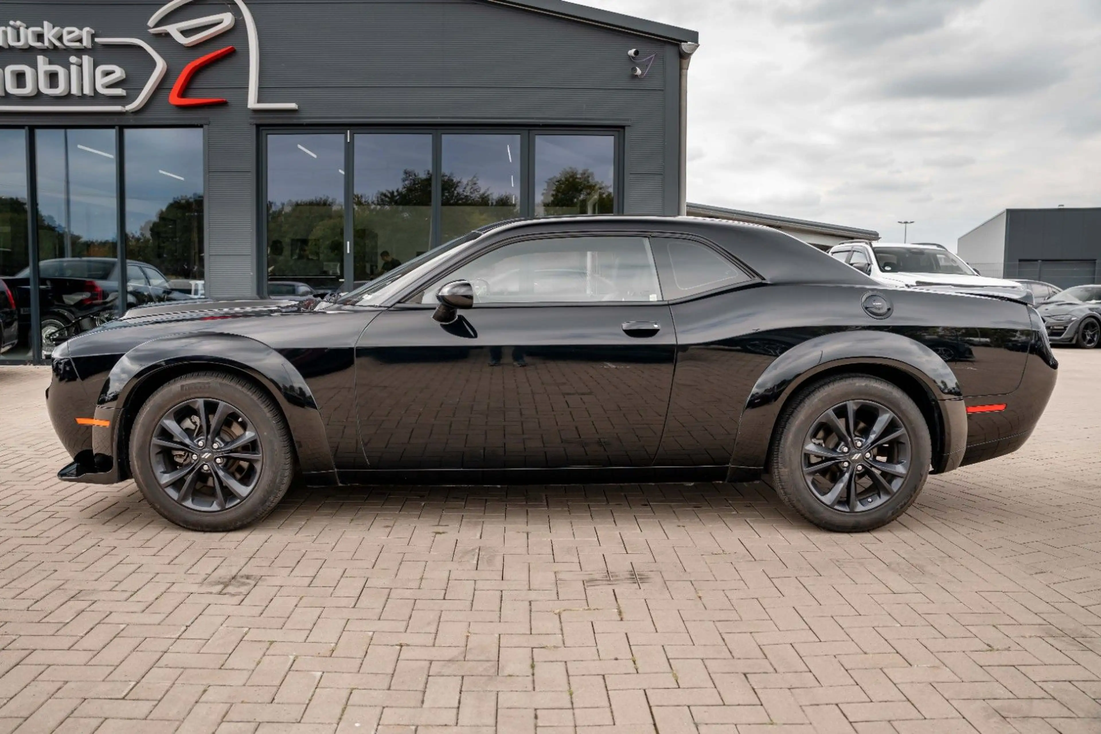 Dodge Challenger 3,6 V6 WIDEBODY LEDER — photo 11