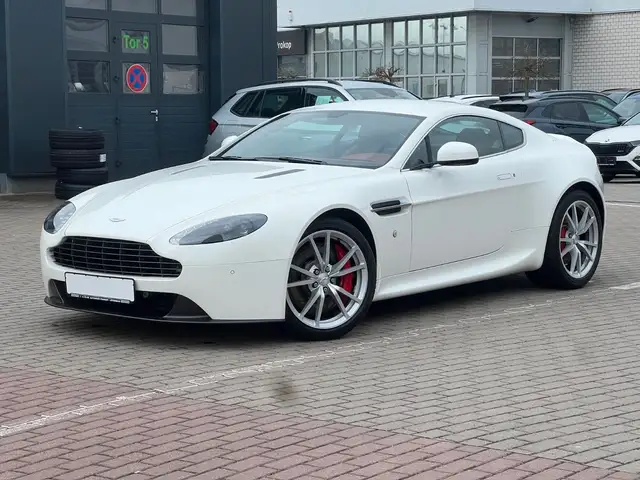 Aston Martin V8 Coupe*RFK nur 18TKM*wie NEU