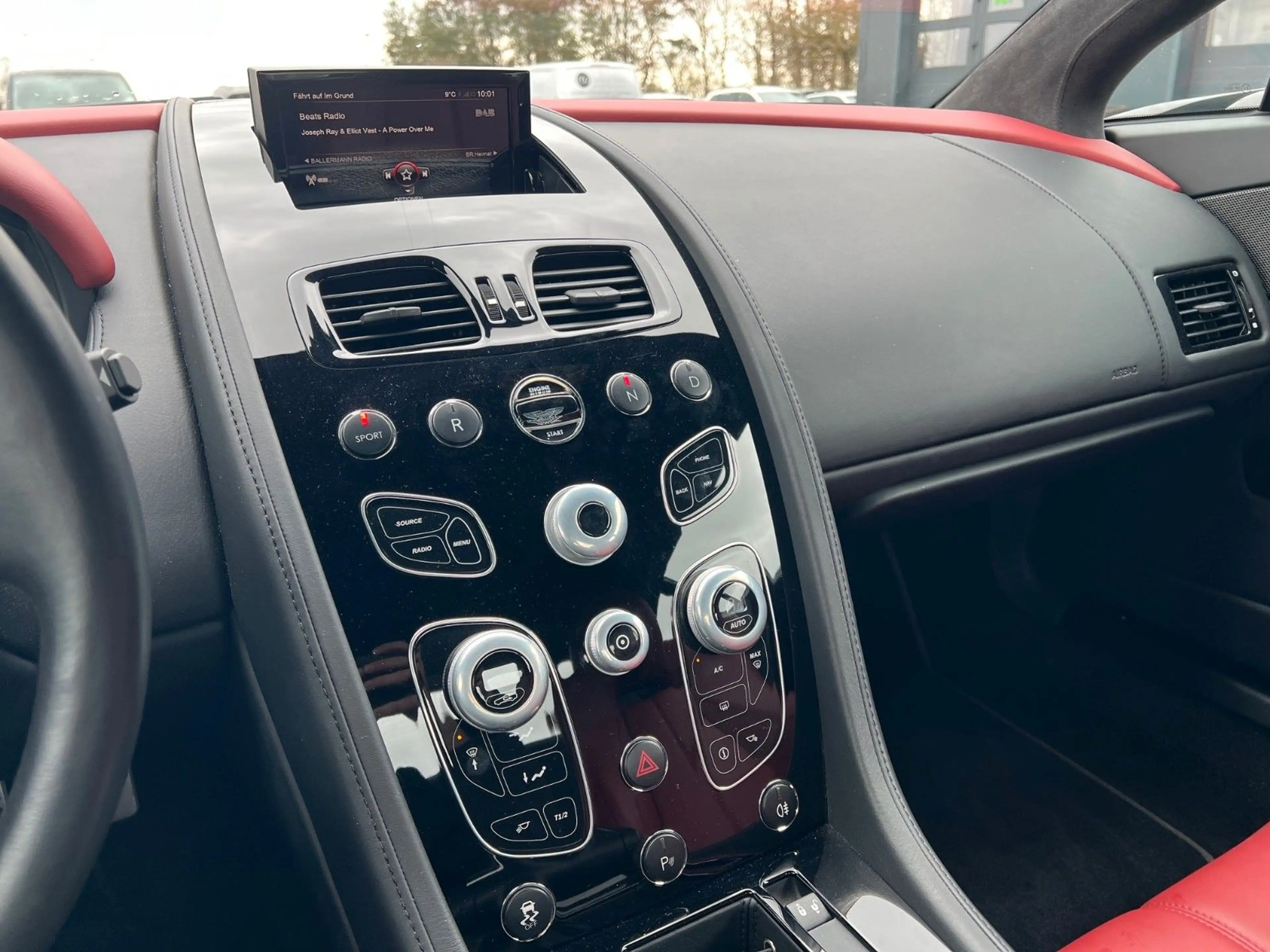 Aston Martin V8 Coupe*RFK nur 18TKM*wie NEU — photo 28