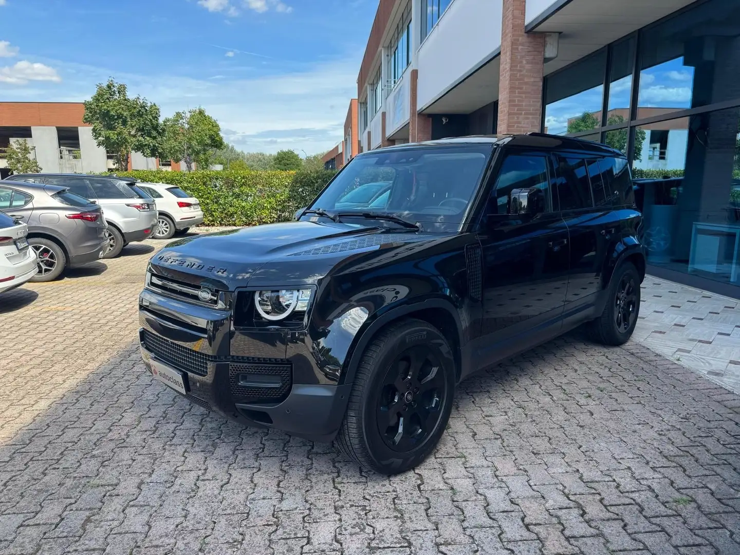 Land Rover Defender 2.0d sd4 72 YRS Web Edition awd 240cv auto Nero - 2