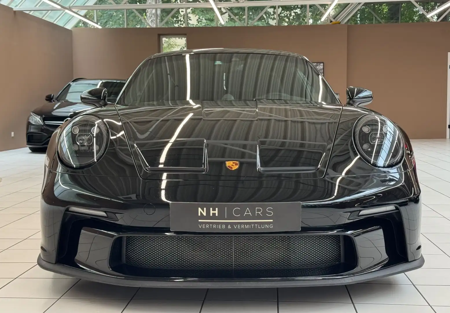 Porsche 911 992 GT3 Touring /Approved Schwarz - 2