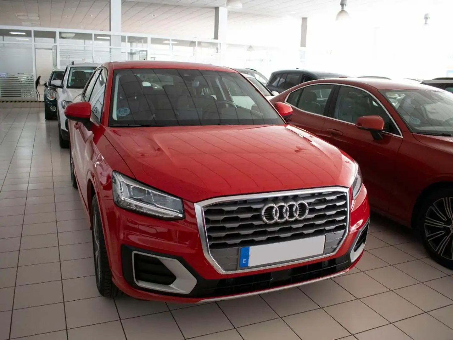 Audi Q2 1.6 30 TDI SPORT 5P Rojo - 2