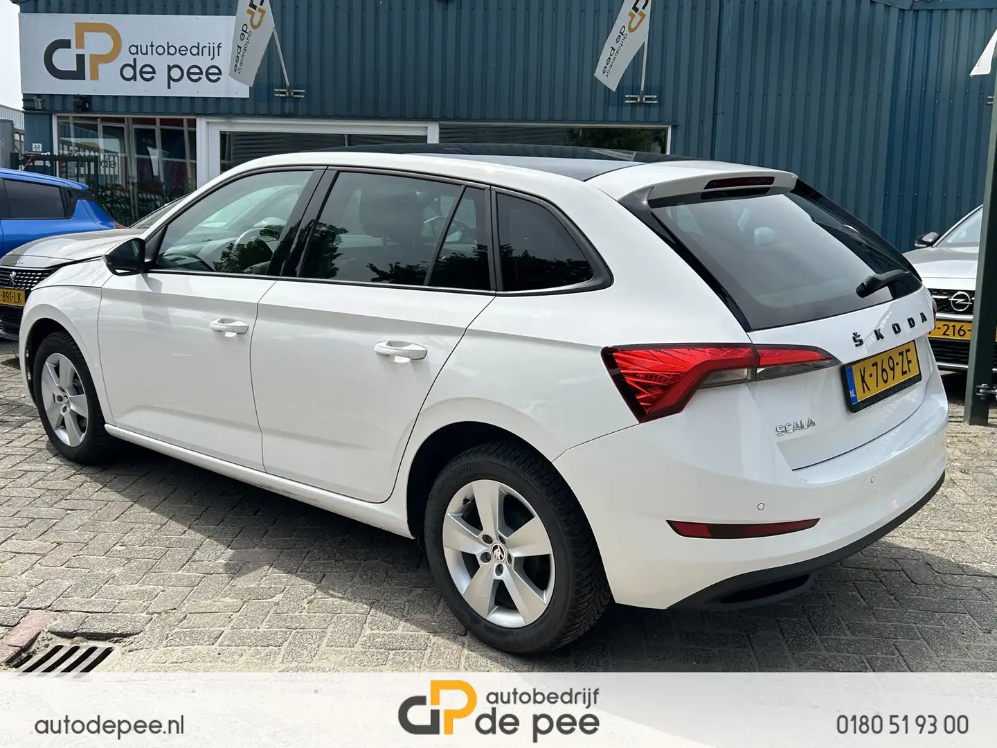 Skoda Scala 1.0 TSI Ambition GARANTIE/AUTOMAAT/CLIMA/CARPLAY/N Wit - 2